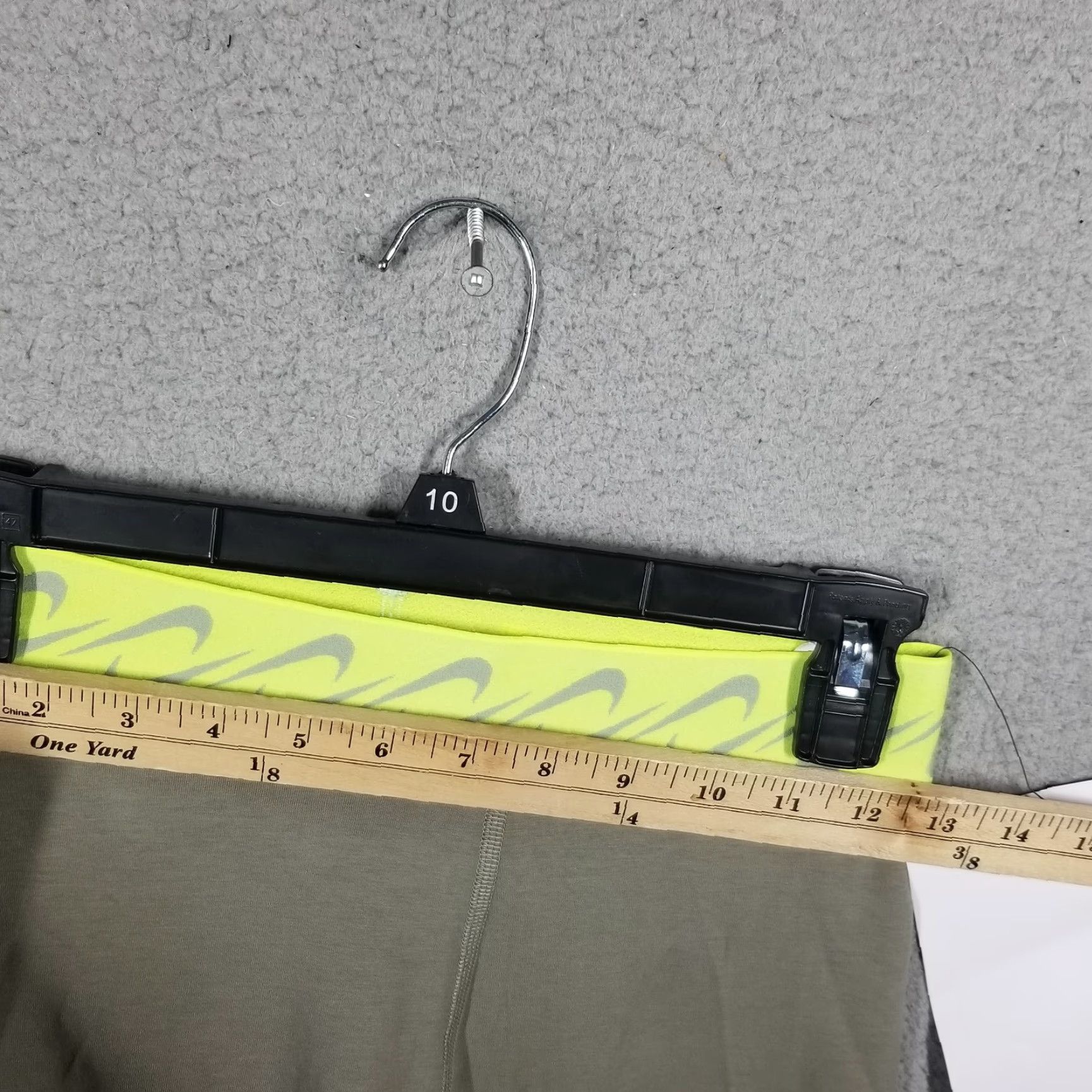 Nike VINTAGE Nike Women's Leggings 7/8 High-Rise Swoosh Green Small Athletic Yoga Fitness Size 28" / US 6 / IT 42 - 3 Thumbnail