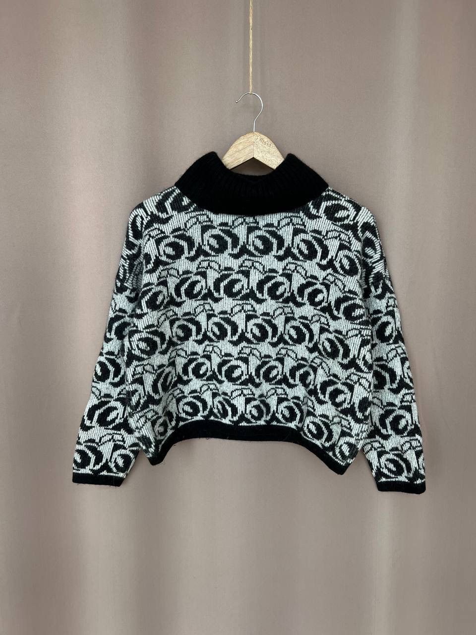 Benetton Benetton Women's Wool/Cashmere Turleneck Sweater Size M Knit Size M / US 6-8 / IT 42-44 - 1 Thumbnail