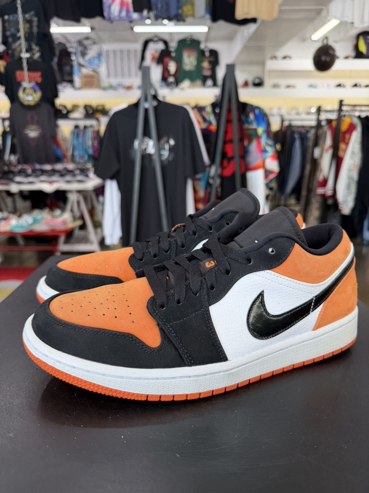 Jordan Brand Jordan 1 Low Shattered Backboard Size 9 (2021) Size US 9 / EU 42 - 1 Thumbnail