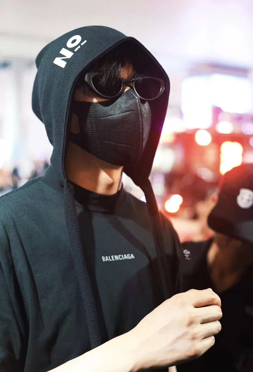 Balenciaga BALENCIAGA Black 3M Reflective Logo Back SS T M Size US M / EU 48-50 / 2 - 8 Thumbnail