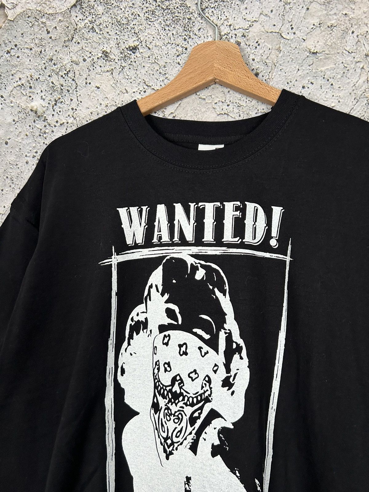 Vintage Vintage Wanted Graphic Tee 90s Movie Grunge Rock Punk Size US XL / EU 56 / 4 - 3 Thumbnail