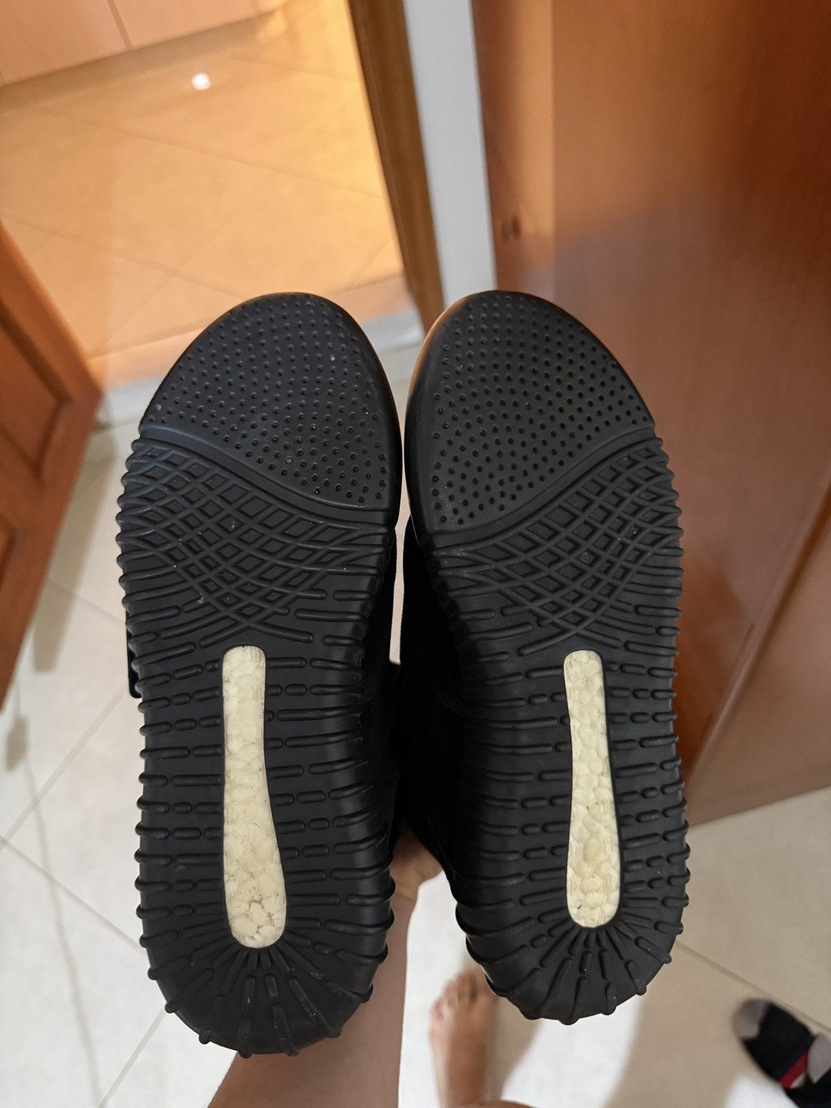 Yeezy Yeezy Boost 750 Triple Blacks Size US 6 / EU 39 - 5 Thumbnail
