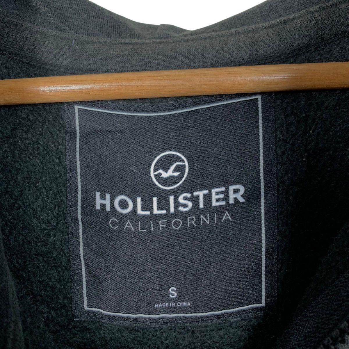 Hollister HOLLISTER Half Zip Pullover Hoodies Sweatshirts #1748-C77 Size US S / EU 44-46 / 1 - 14 Thumbnail