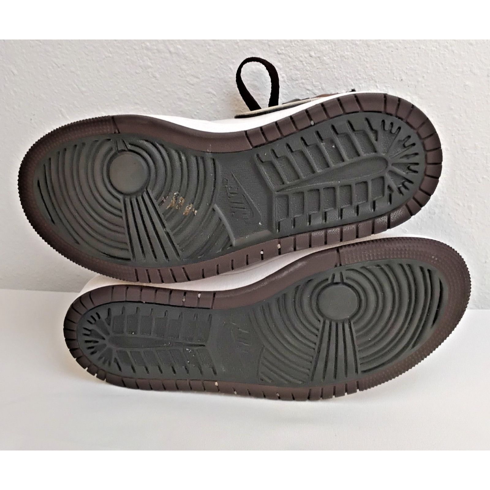 Nike Nike Air Jordan 1 High Top Sneaker W's 5 Acclimate Chocolate Size US 5 / IT 35 - 8 Thumbnail