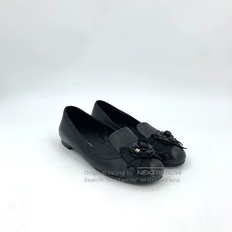 Chanel Chanel Black camelia casual flat shoes Size US 5 / IT 35 - 2 Thumbnail