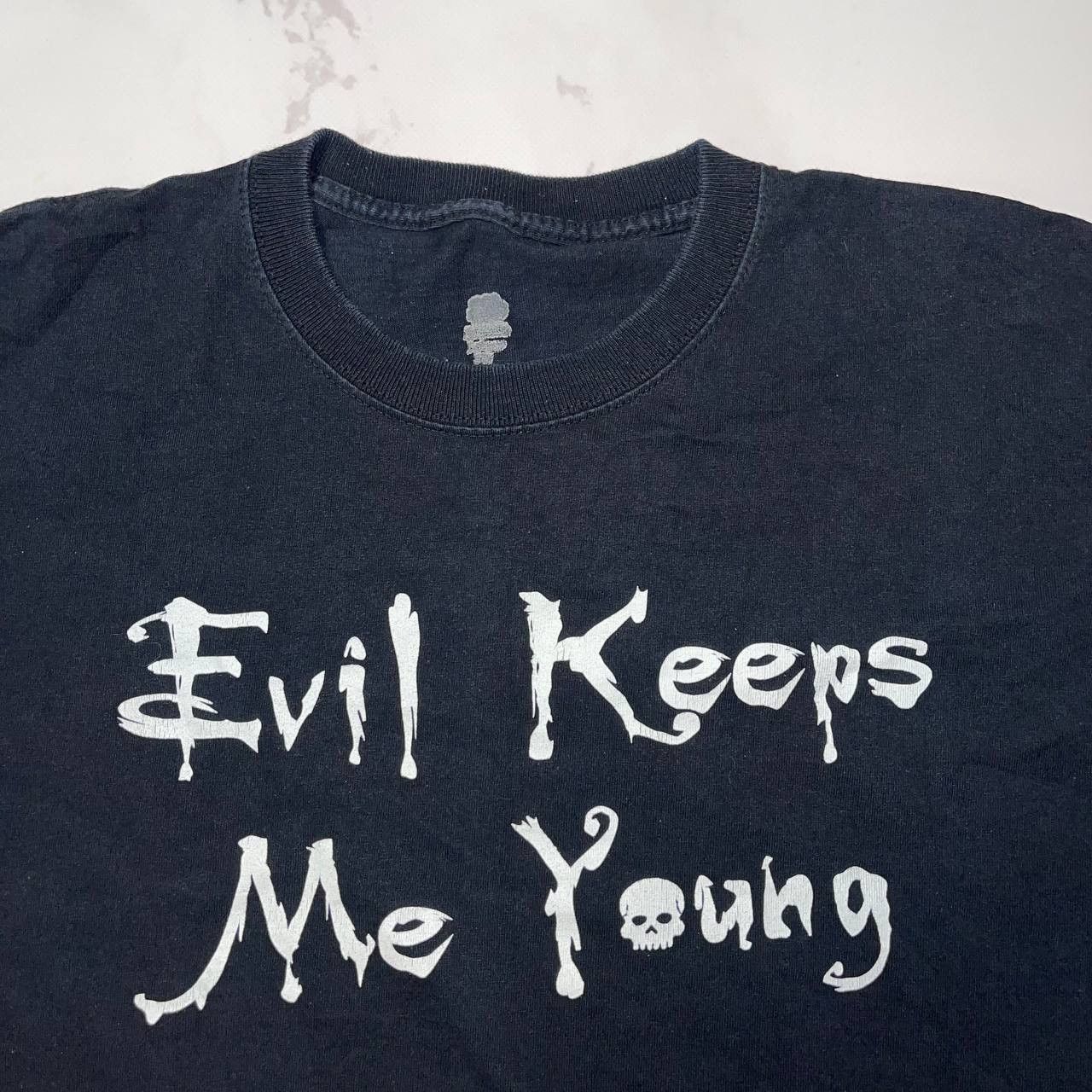 Vintage Evil Keeps Me Young Villain Motto Artist Ray VanTilburg XL Size US XL / EU 56 / 4 - 6 Thumbnail