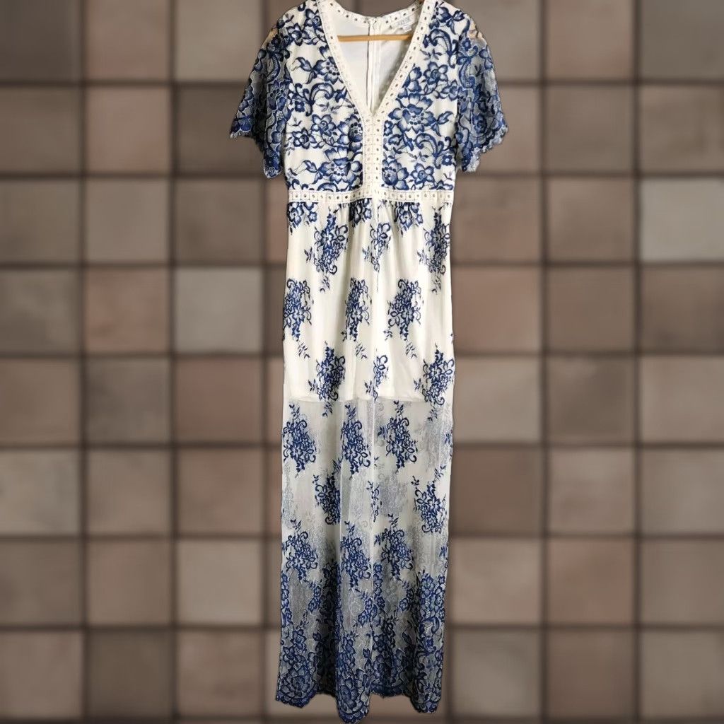 Vintage Peach Love California Maxi Dress White Blue Lace Short Sleeve V-Neck Zip Floral Bohemian Feminine Party/Cocktail M Womens Size 32" / US 10 / IT 46 - 1 Thumbnail