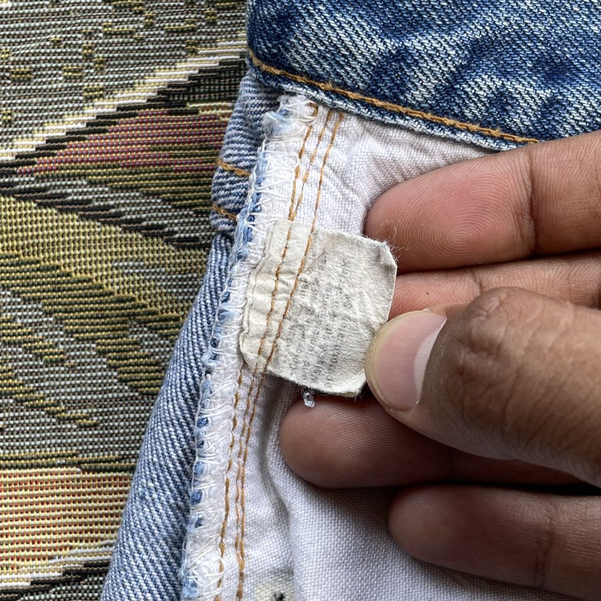 Levi's Thrashed Vintage Levi's 501 Rindem Button 6 Distressed Jeans Size US 34 / EU 50 - 7 Thumbnail