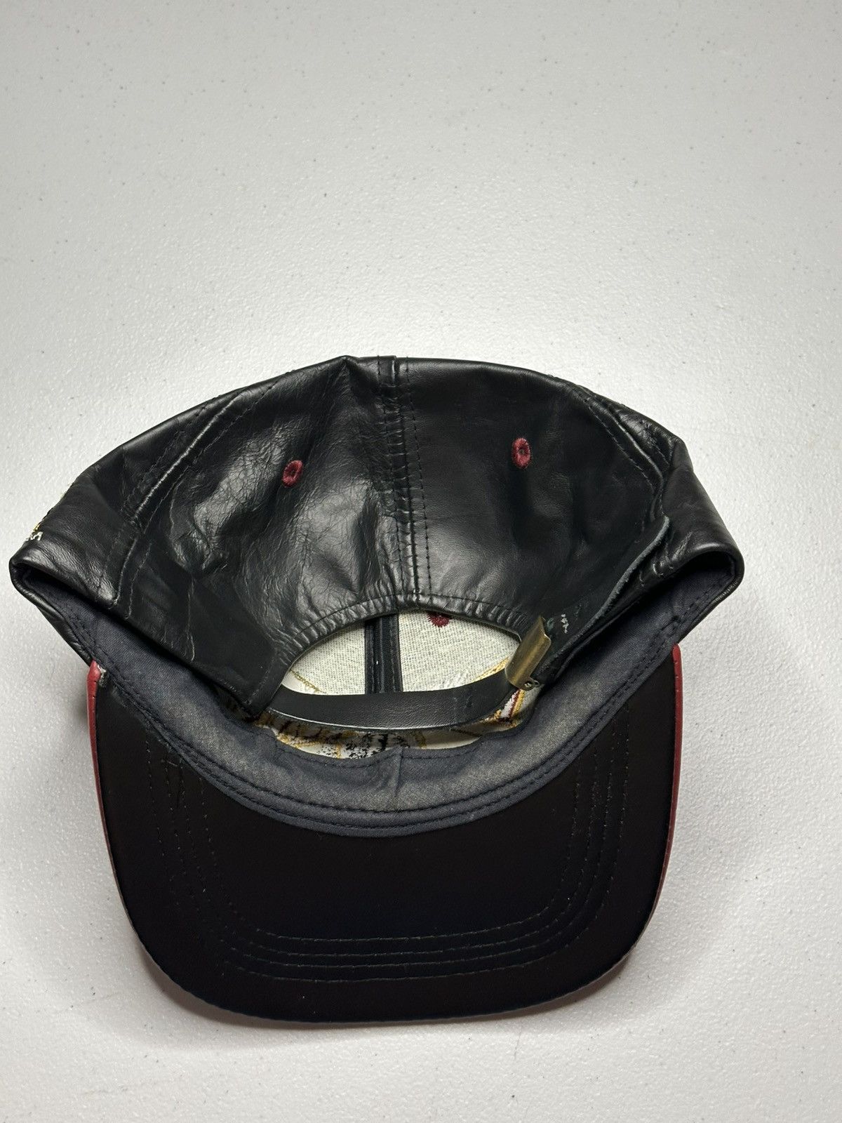 NFL Vtg 90s Washington Redskins leather StrapBack. Size ONE SIZE - 4 Thumbnail