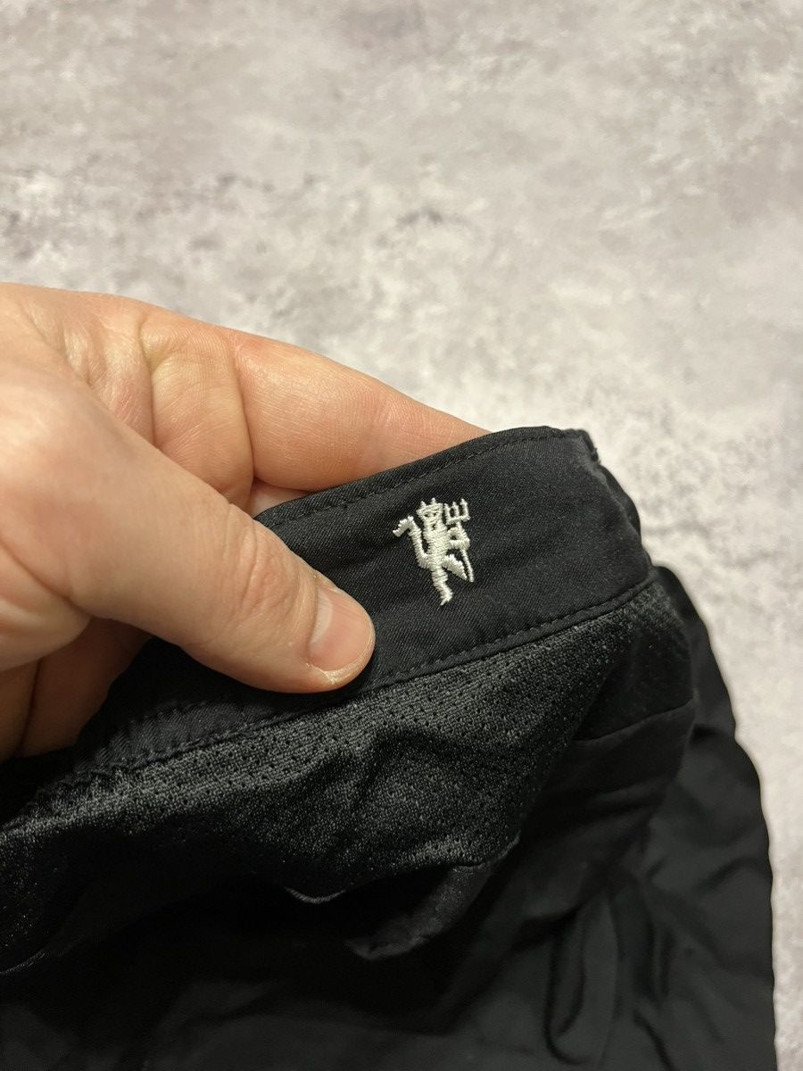 Nike Nike Manchester United shorts Size US 32 / EU 48 - 7 Thumbnail