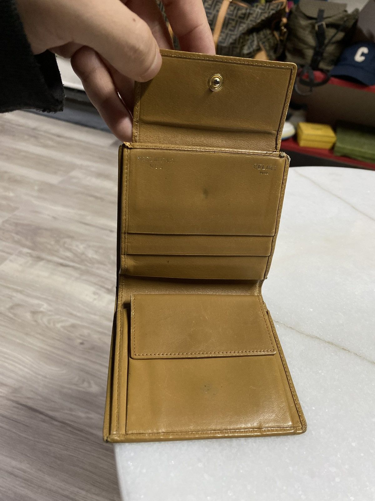 Celine Celine Monogram Leather Women’s Bifold Wallet Preowned Size ONE SIZE - 4 Thumbnail