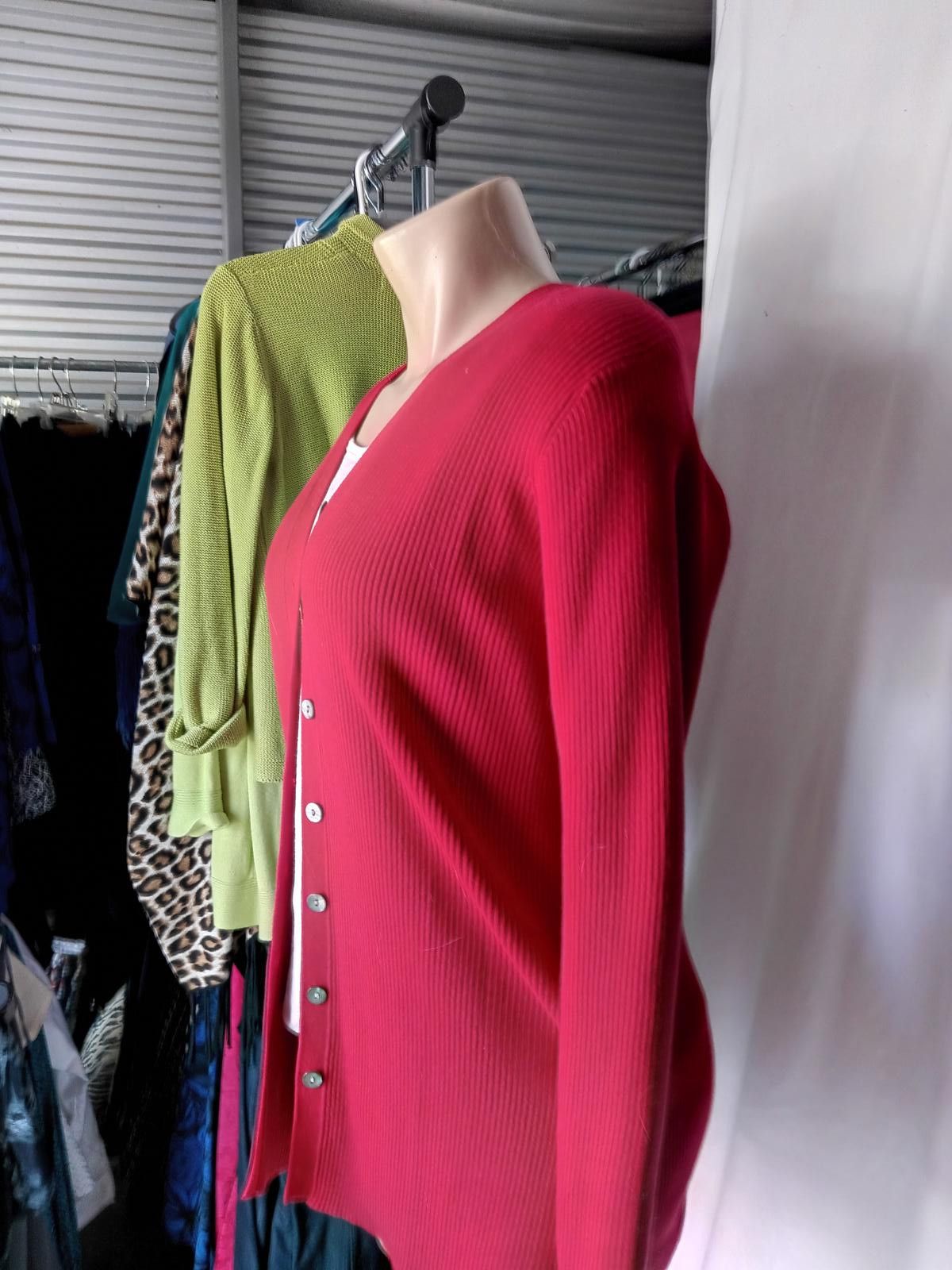 Designer Karen Scott Petites Red Ribbed Cardigan Size S / US 4 / IT 40 - 2 Thumbnail