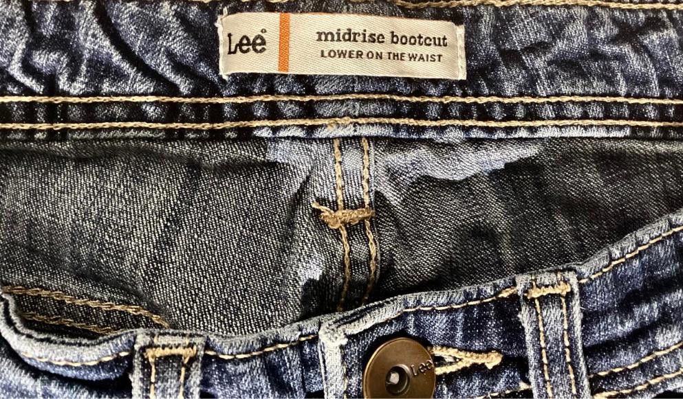 Lee Lee Women's Bootcut Lower on the Waist Blue Denim Size 8 Size 30" / US 8 / IT 44 - 8 Thumbnail
