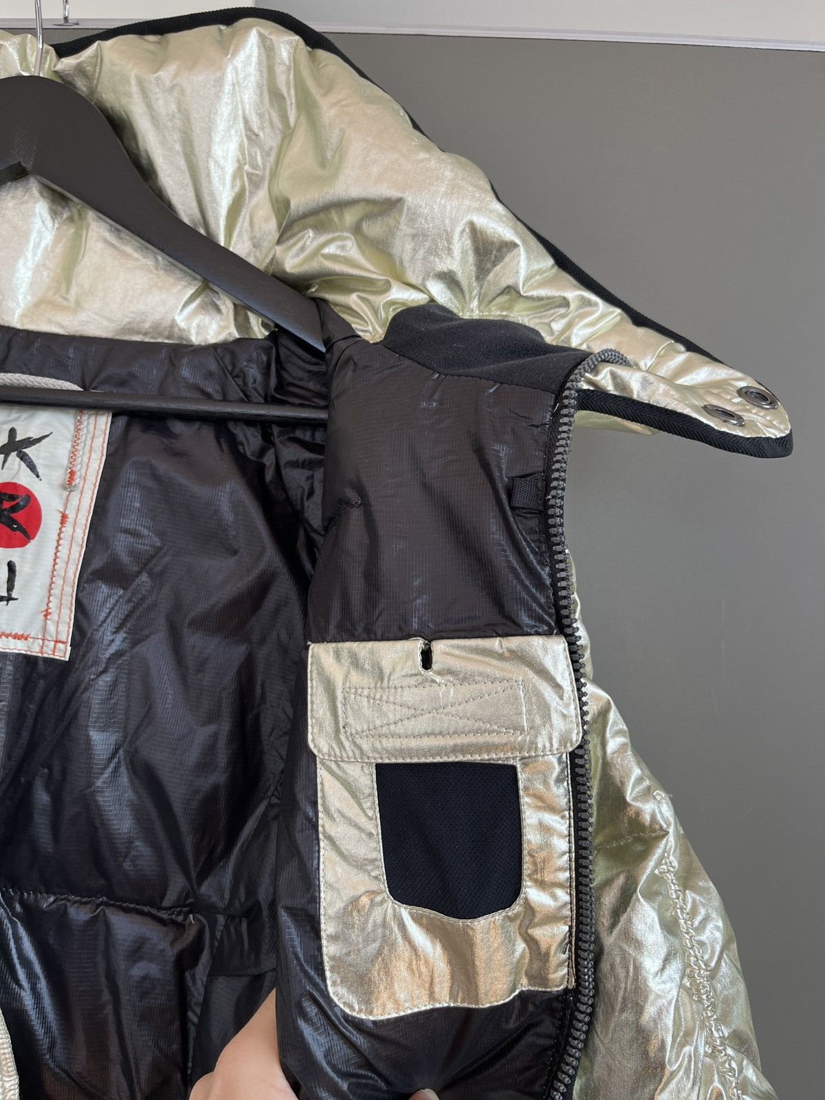 Other KRU St Moriz Gold Shinny Luxury Down Moncler Style Jacket Size L / US 10 / IT 46 - 17 Thumbnail