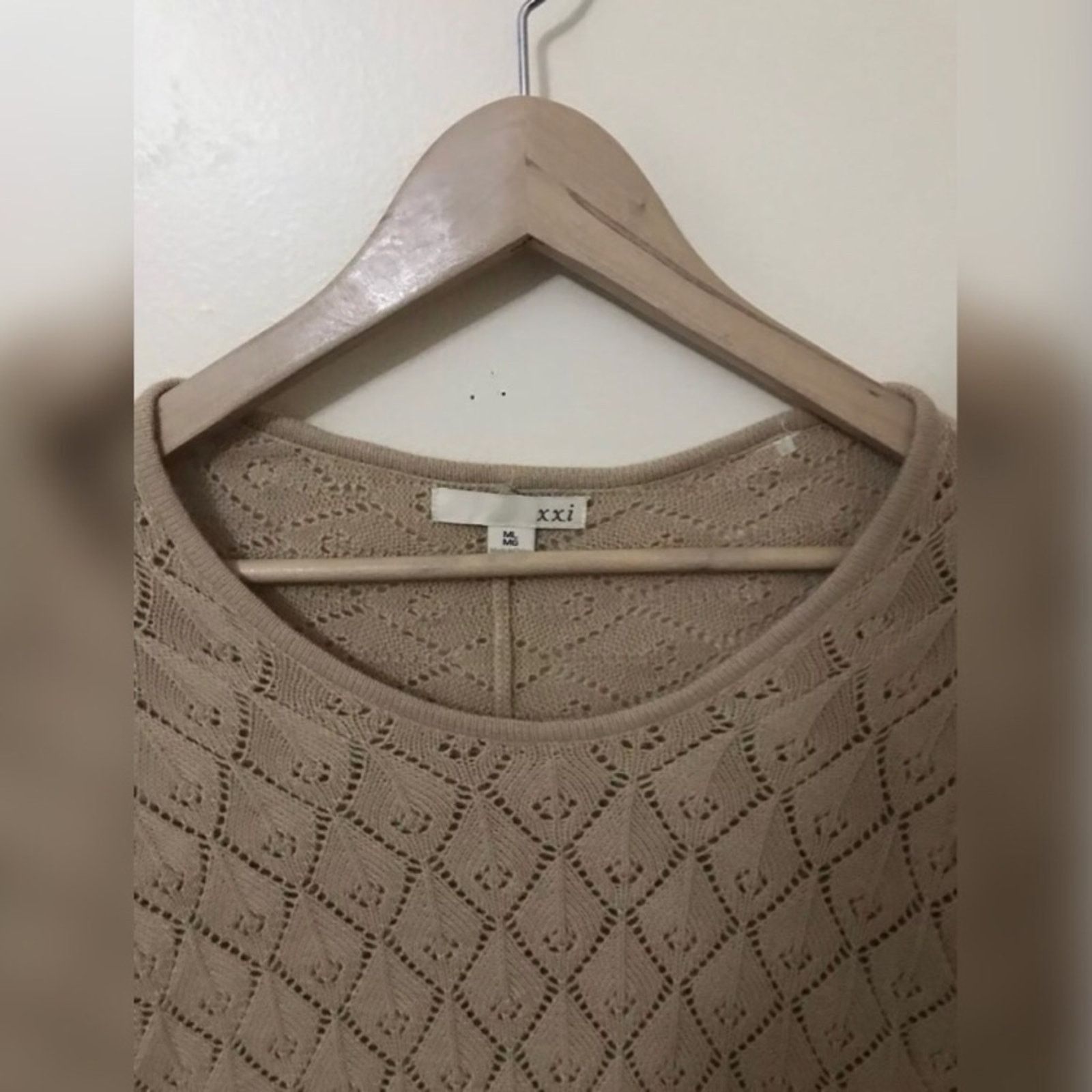 Other XXI Caramel Batwing 30% Wool Pullover Sweater/Poncho Size M / US 6-8 / IT 42-44 - 3 Thumbnail