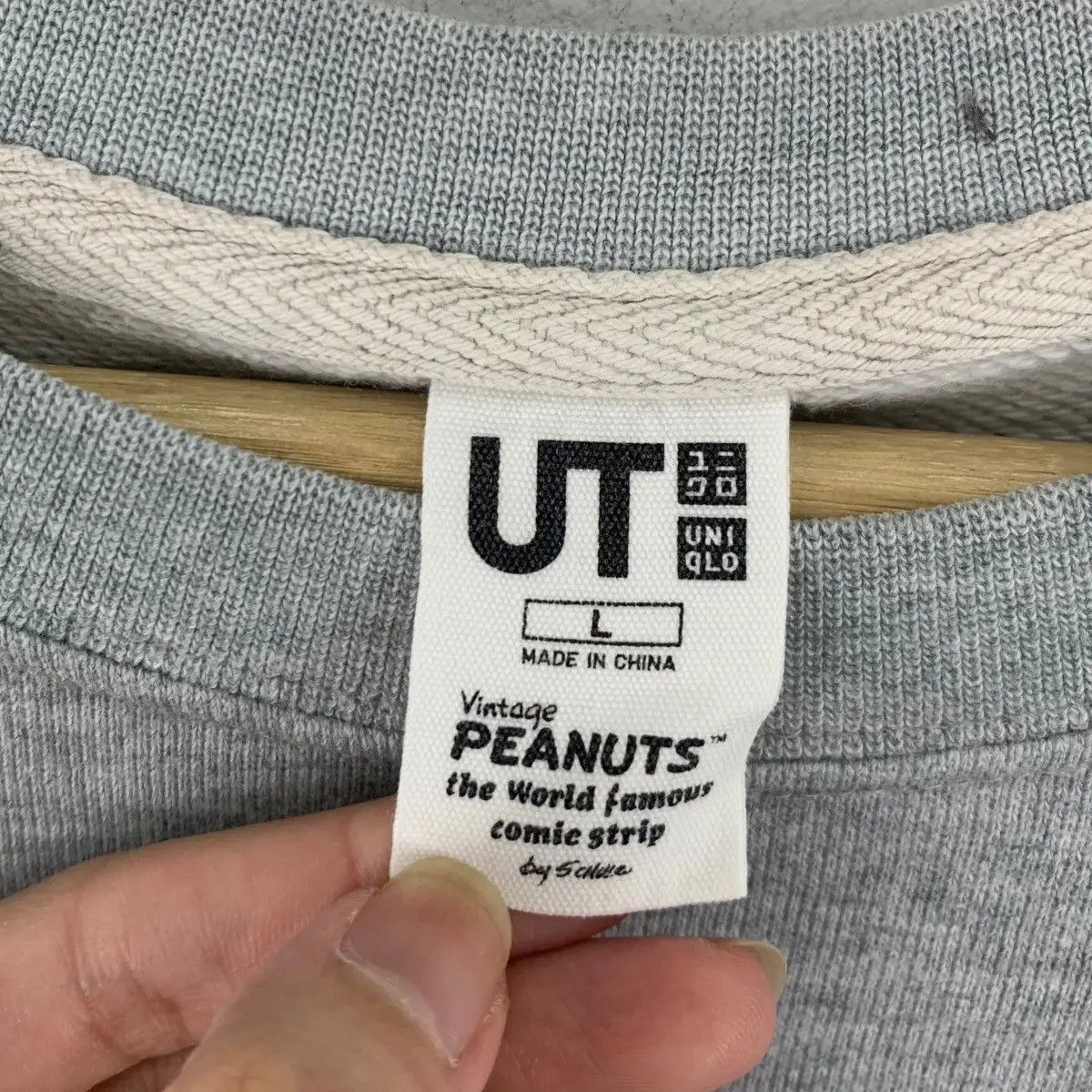 Peanuts UNIQLO x SNOOPY PEANUTS Little Friend Woodstock Size L / US 10 / IT 46 - 6 Thumbnail