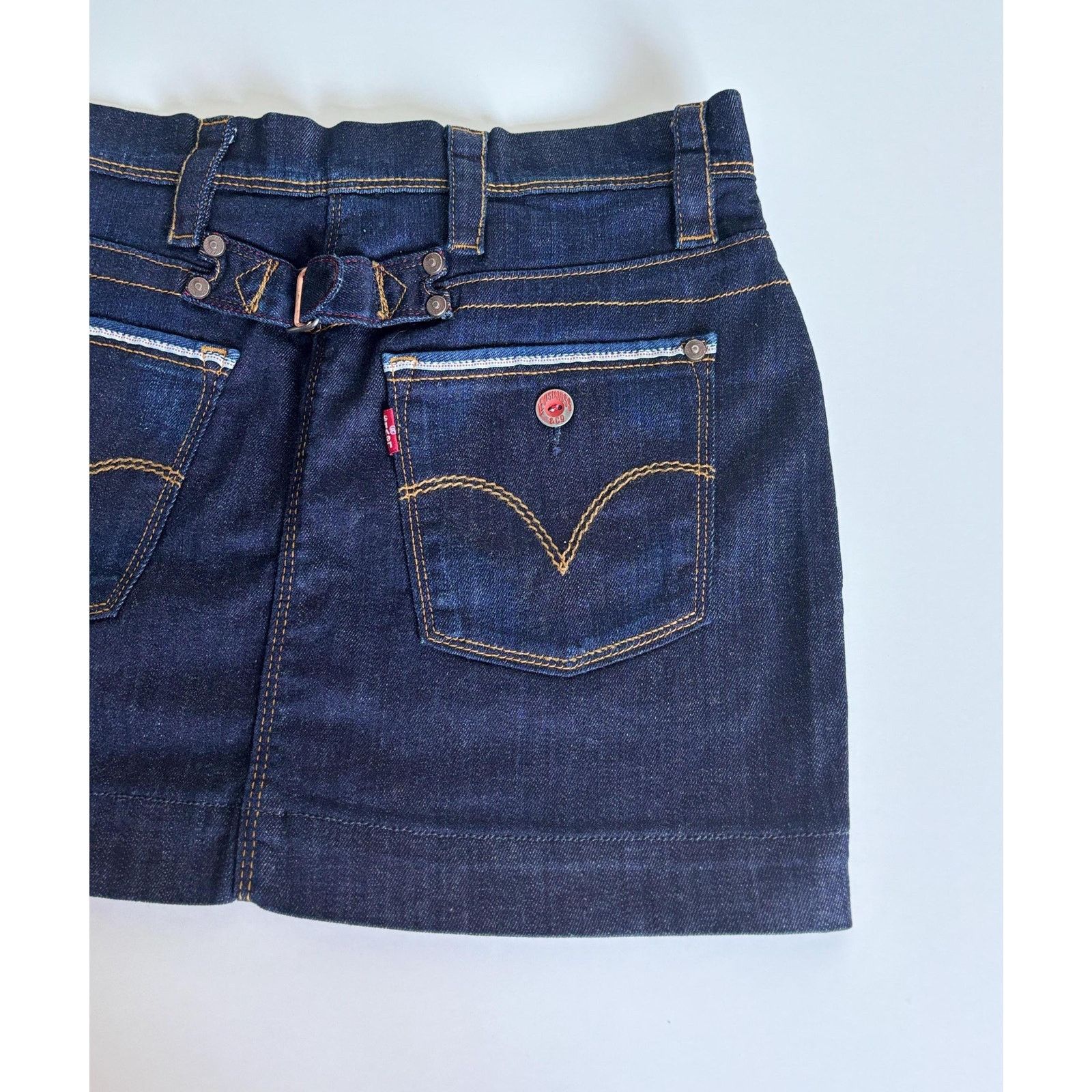 Japanese Brand × Levi's × Levi's Vintage Clothing Vintage Levi’s Cinch Back Denim Mini Skirt Red Tab Y2K Small Size 27" / US 4 / IT 40 - 4 Thumbnail