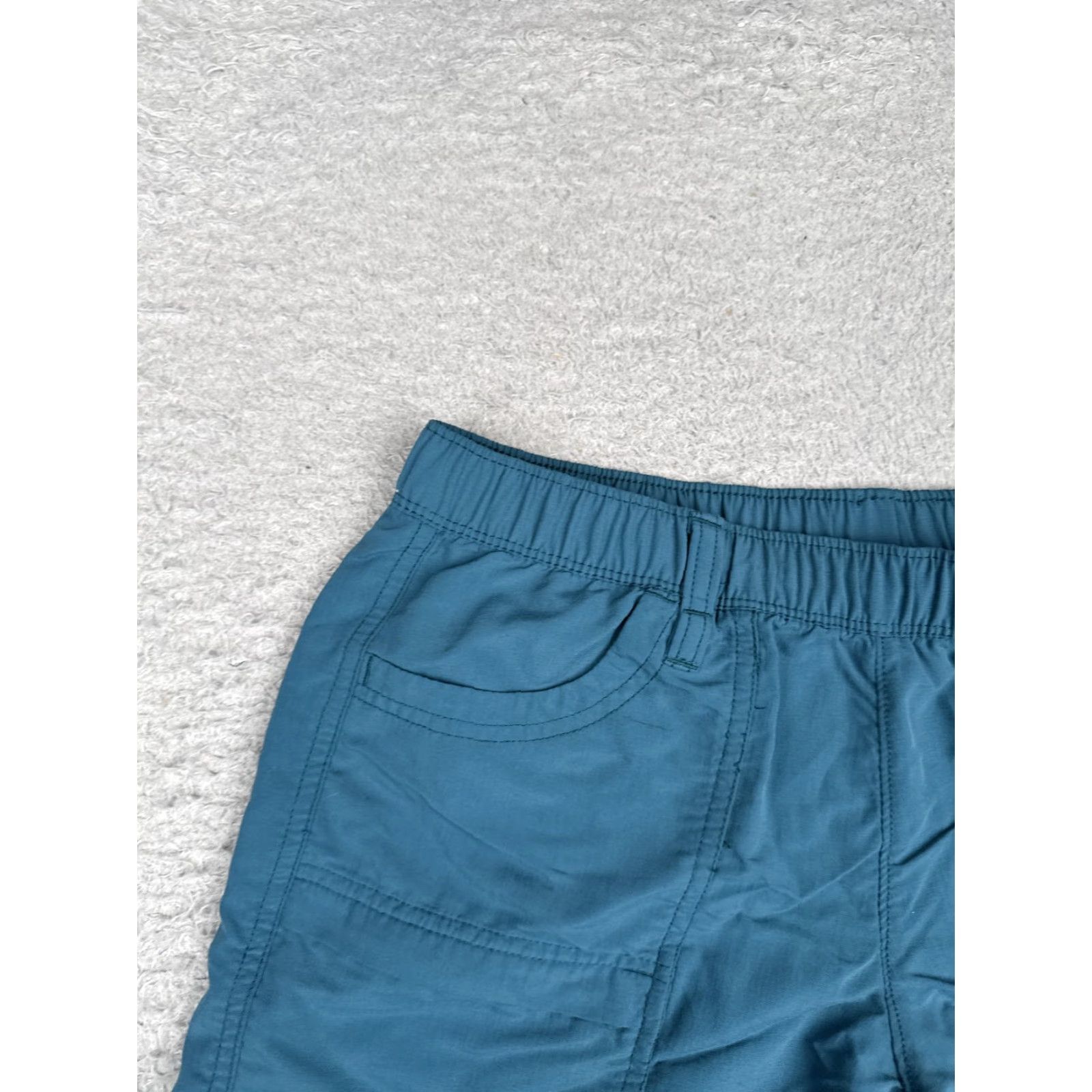 The North Face The North Face Shorts Womens Small Blue Athletic Outdoor Hiking Elastic Waist Pocketed Regular Size 28" / US 6 / IT 42 - 4 Thumbnail
