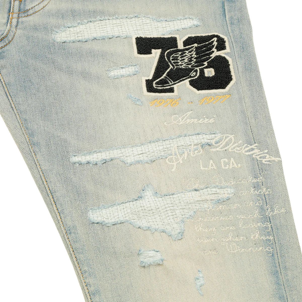 Amiri oc11z0225 Varsity Eagle Logo Jeans in Light Blue Size US 29 - 4 Thumbnail