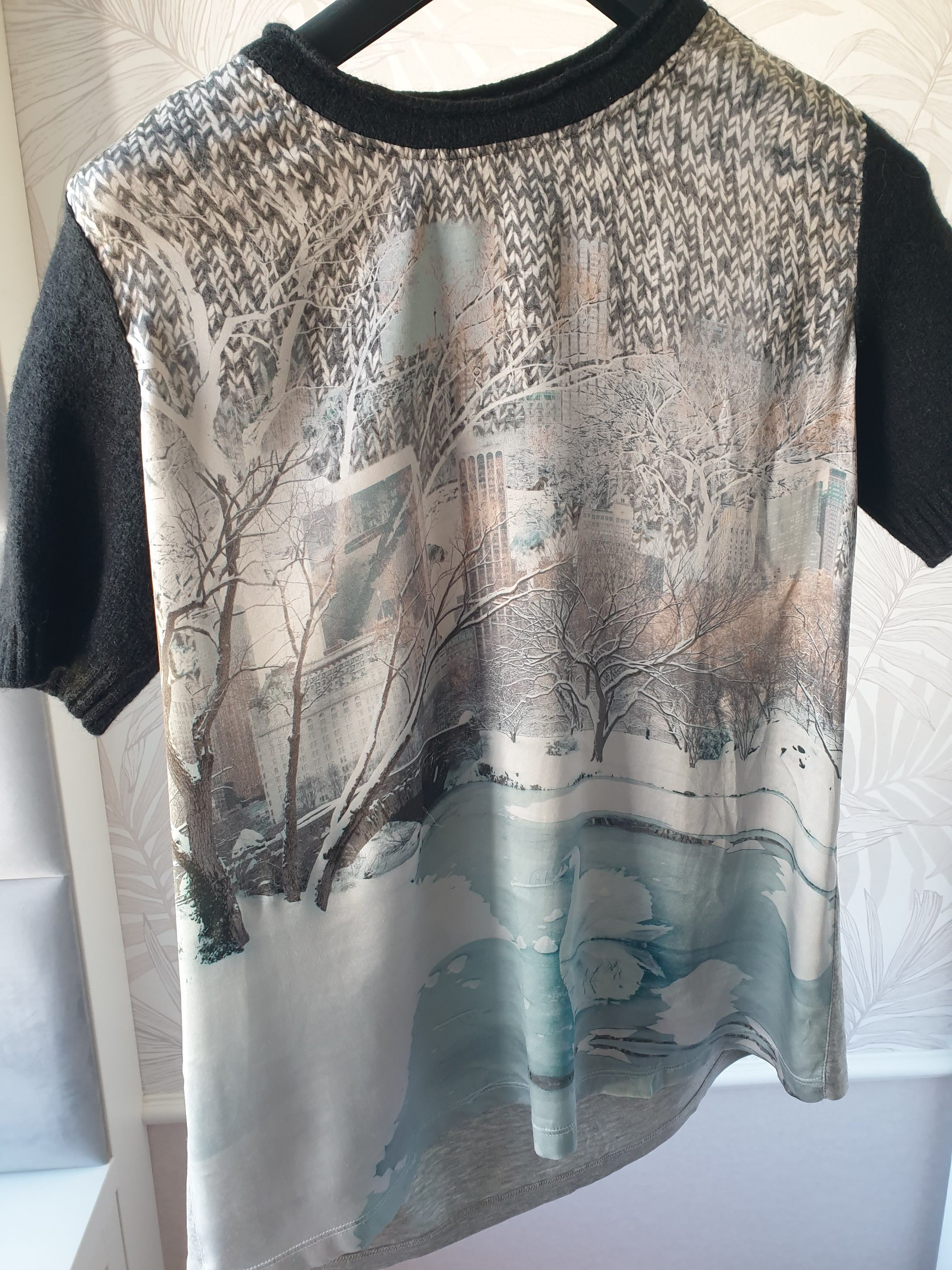 Other Marc Cain T-Shirt. Luxury and unique. Silk Size S / US 4 / IT 40 - 1 Thumbnail