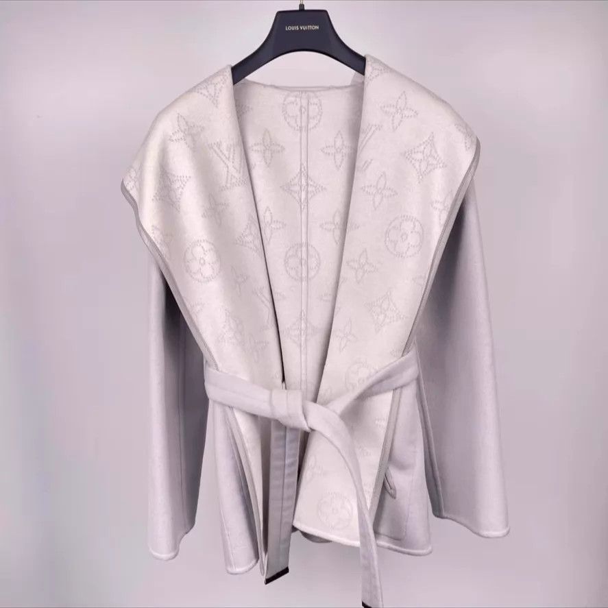 Louis Vuitton LV Monogram Double-Sided Baby Blue Robe 34 Unused w/ Tags Size XS / US 0-2 / IT 36-38 - 1 Thumbnail