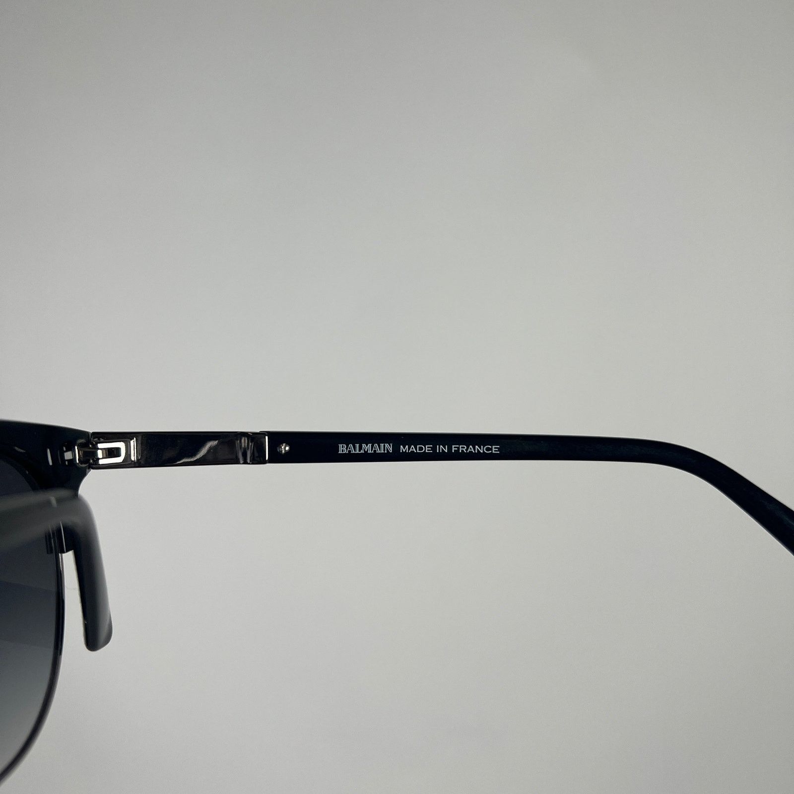 Balmain Balmain BL2533 Round Black Brow Bar Sunglasses Size ONE SIZE - 6 Thumbnail