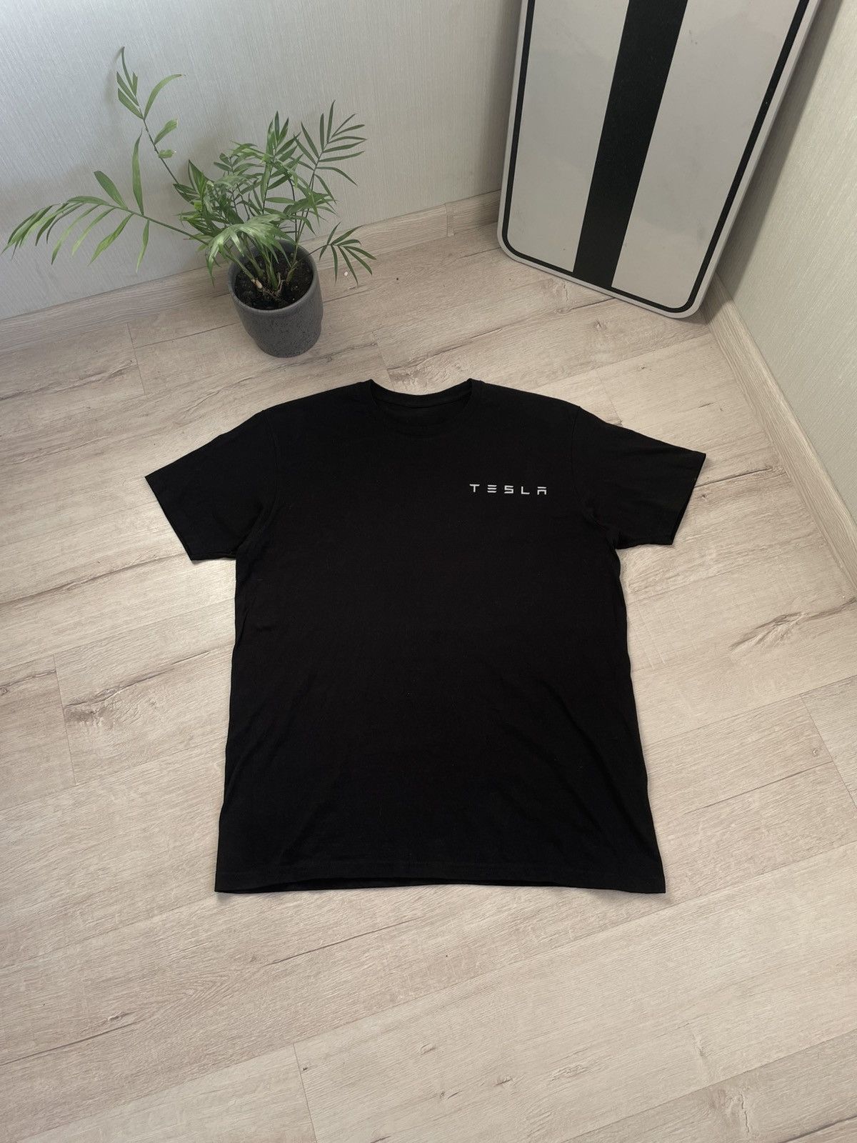 Other Rare Tesla T-shirt With Minimalistic Big Logo Y2k Hypebeast Size US XL / EU 56 / 4 - 3 Thumbnail