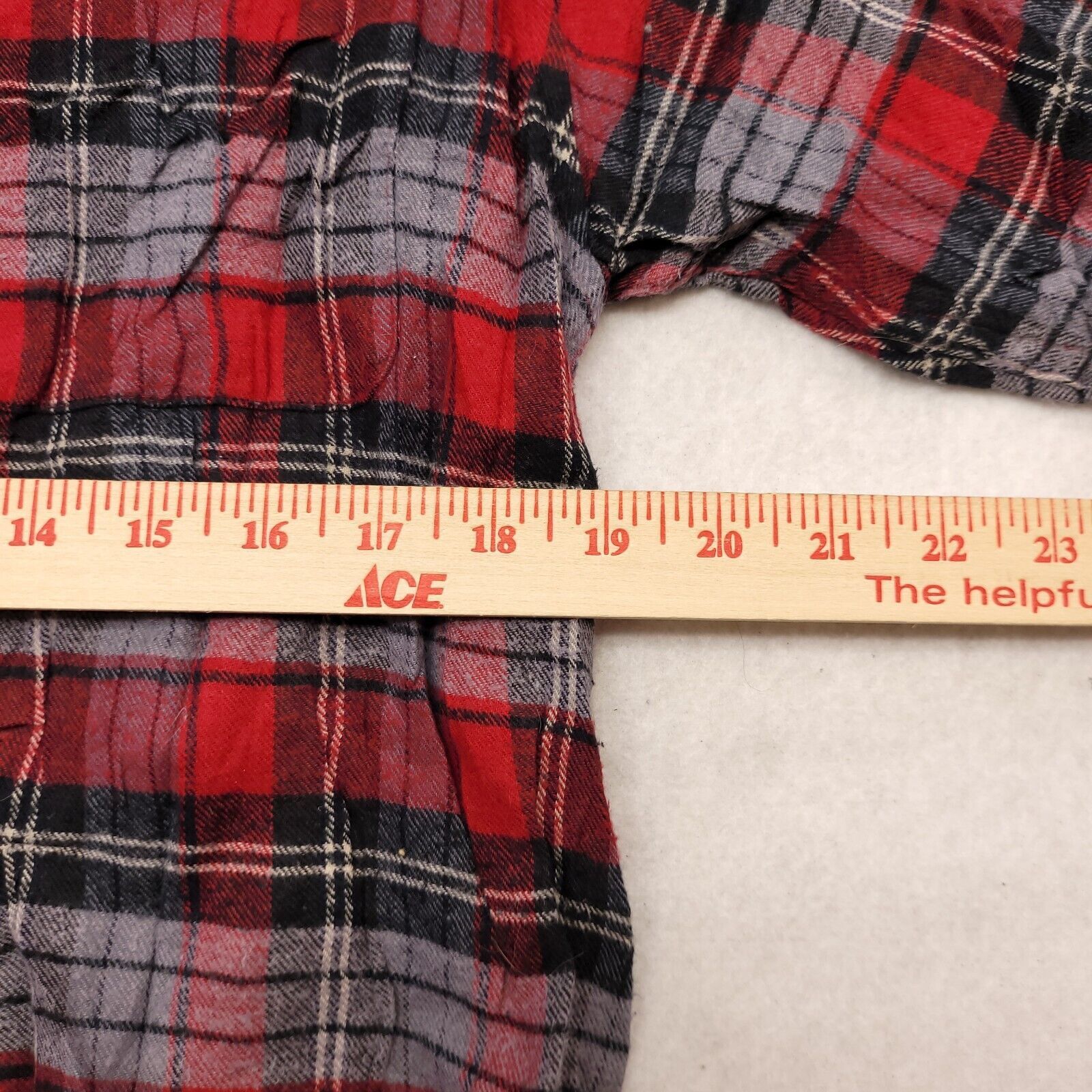 Cherokee Cherokee Madras Flannel Shirt Mens Size Medium M Red Gray Size US M / EU 48-50 / 2 - 9 Thumbnail