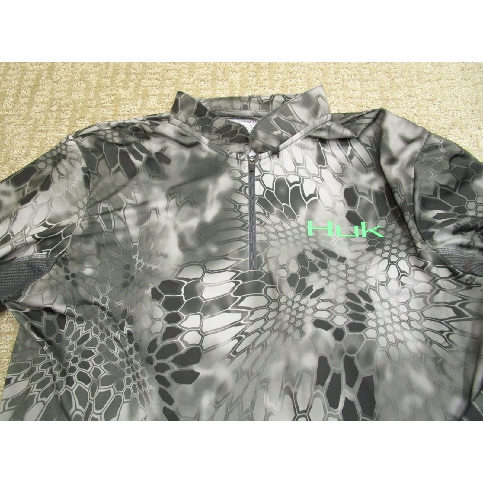 Vintage Huk Pullover Men Medium Gray Camo Performance Quarter Zip Long Sleeve Fishing Size US M / EU 48-50 / 2 - 2 Thumbnail