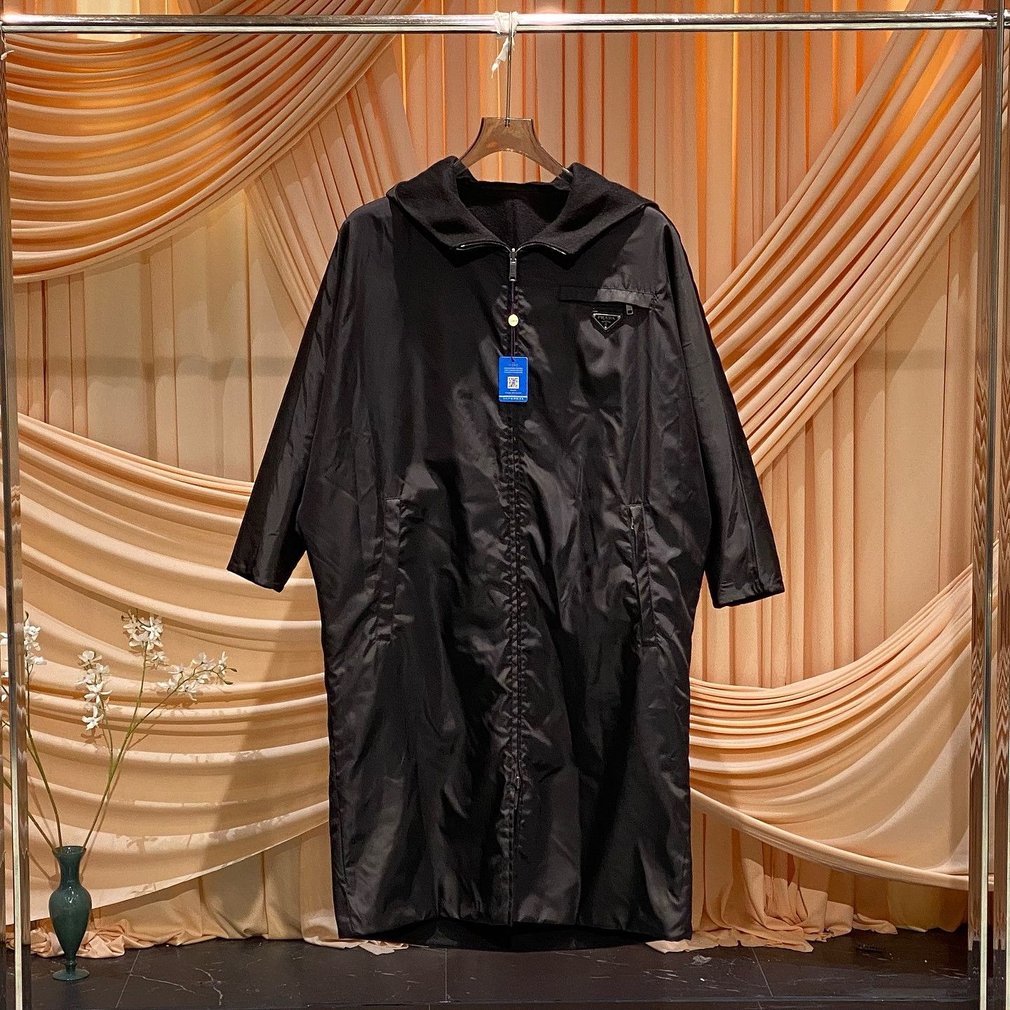 Prada Prada Reversible Nylon Hooded Coat Size 40 Size S / US 4 / IT 40 - 1 Thumbnail