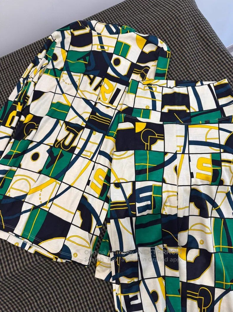 Hermes Hermes Silk Ski Underwear Set Size XXS / US 00 / IT 34 - 1 Thumbnail