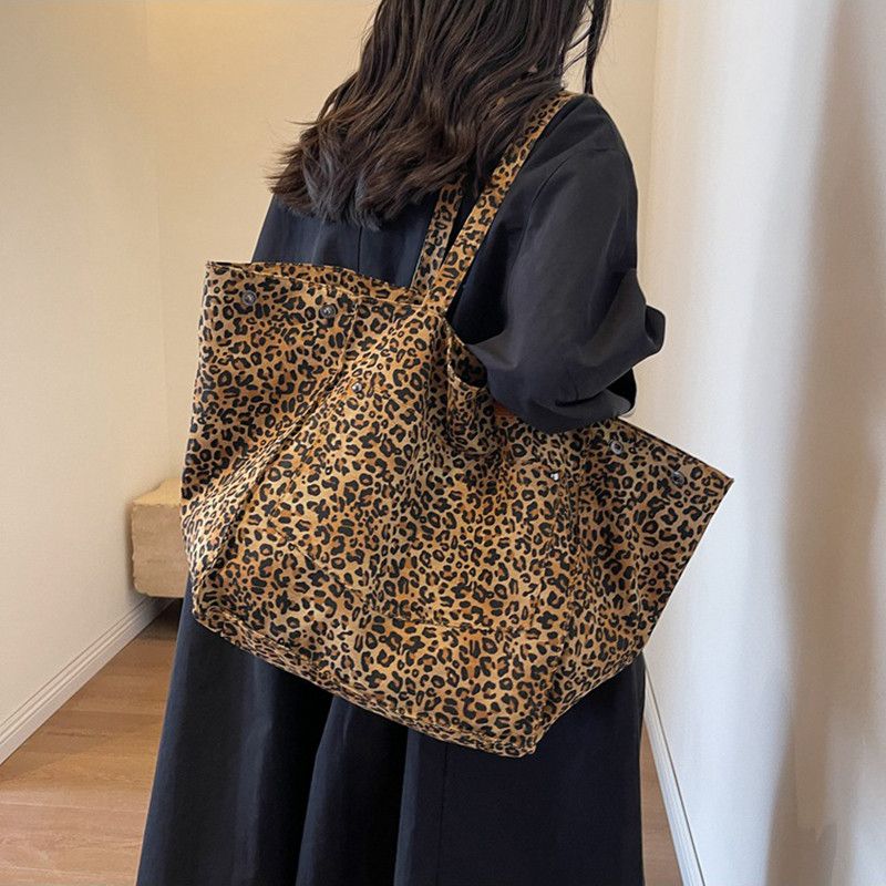 Japanese Brand 90s aesthetic leopard tote bag shoulder bag Size ONE SIZE - 3 Thumbnail
