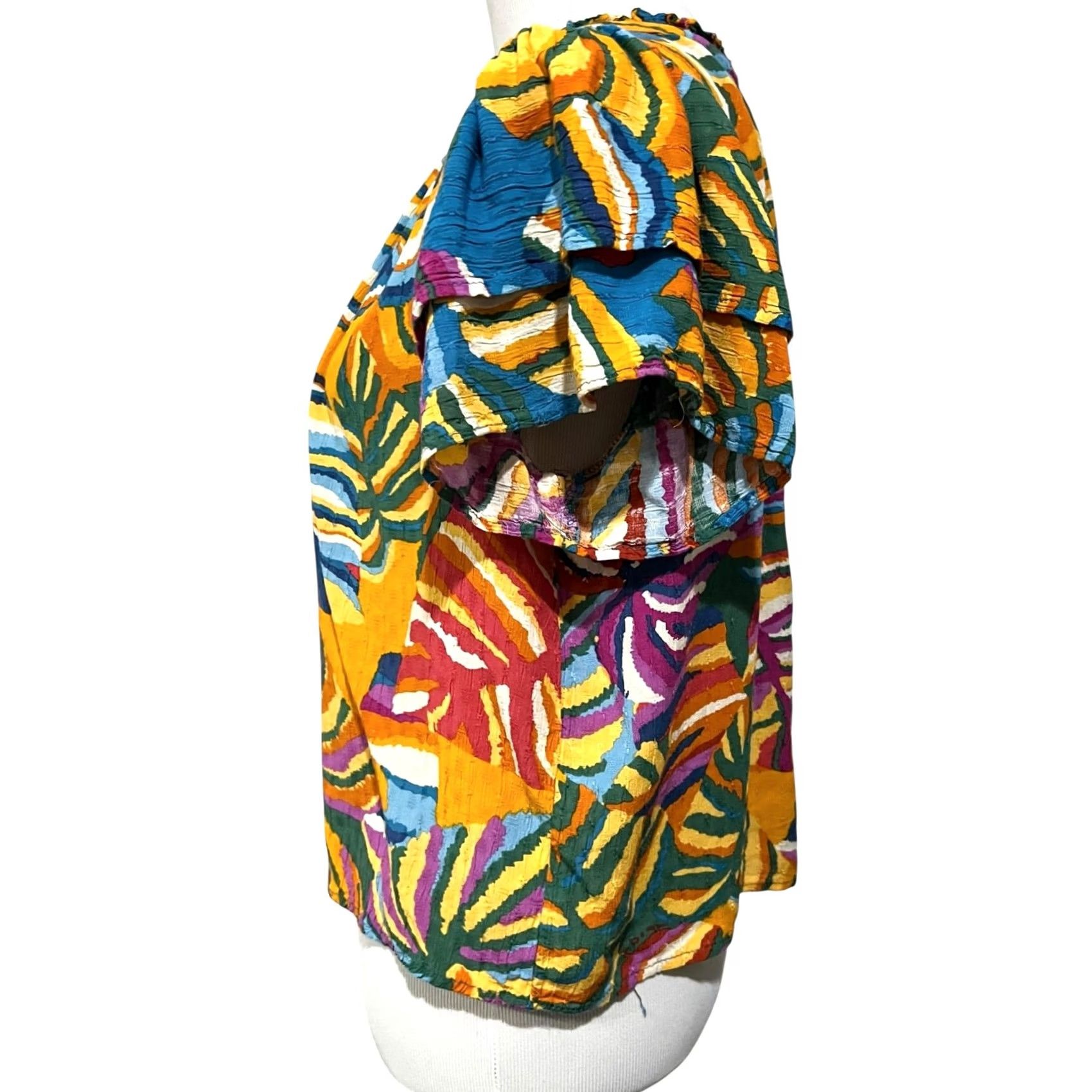 Christian Siriano Christian Siriano Top Blouse Flutter Sleeve Short Sleeve Beach Tropical Resort Multicolor Women sz L Colorful Gauzy Lightweight Rayon Split neck 90s? Size L / US 10 / IT 46 - 3 Thumbnail