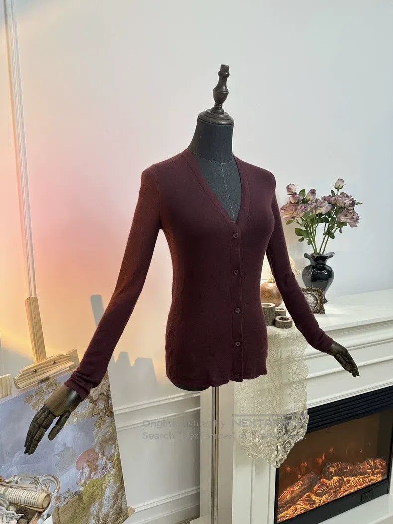Prada Prada Slim V-neck long-sleeved sweater coat Size S / US 4 / IT 40 - 2 Thumbnail