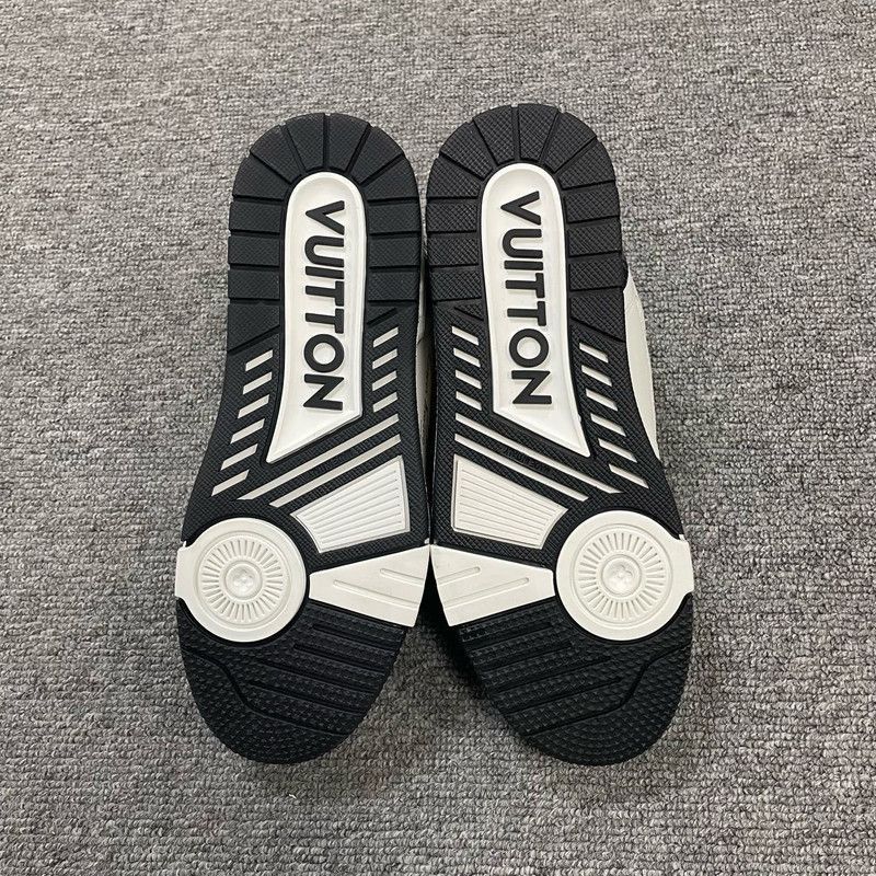 Louis Vuitton Louis Vuitton Classic Trainer Sneakers in Black and White - Size US 6.5 / EU 39-40 - 4 Thumbnail