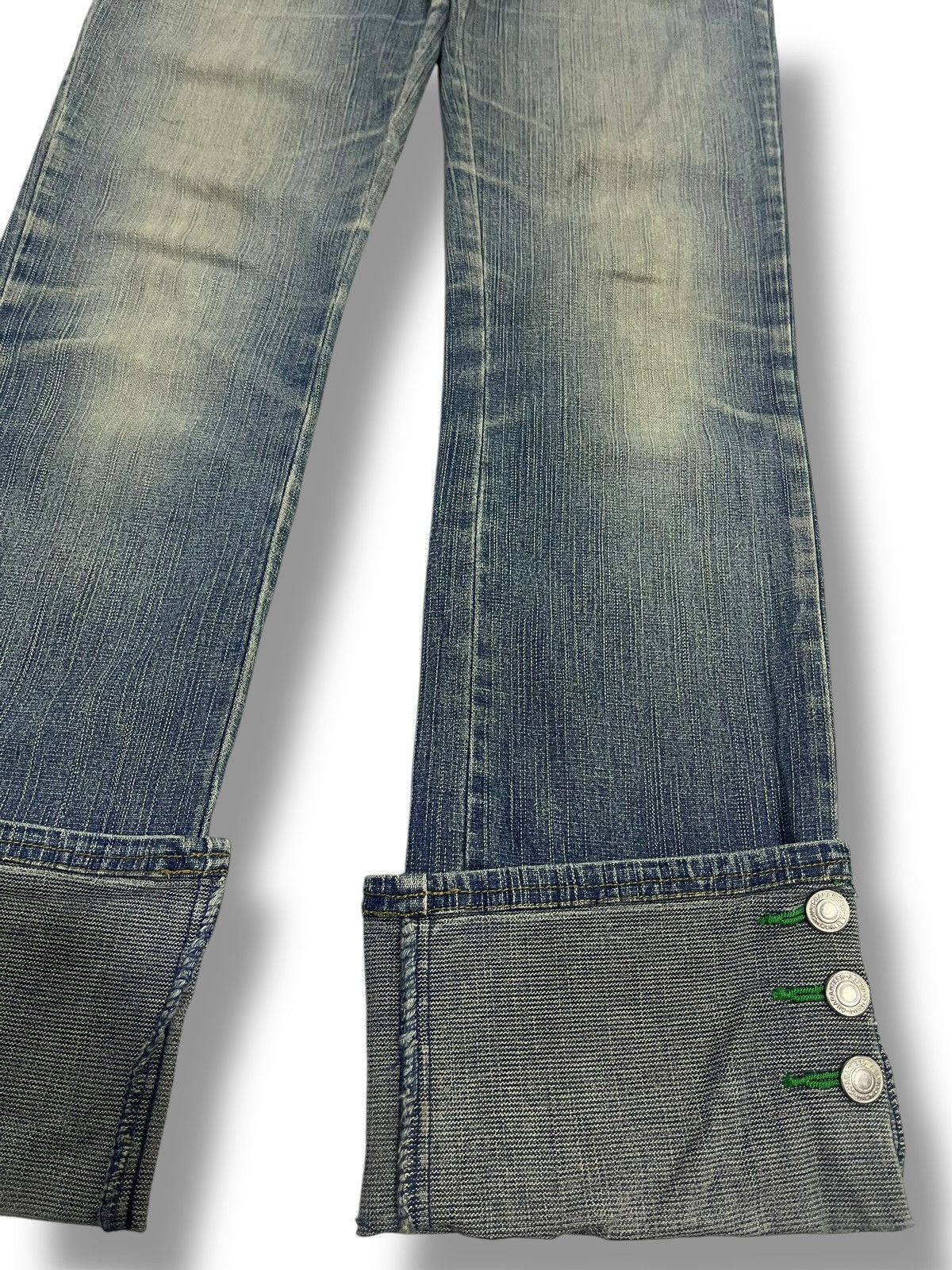 If Six Was Nine × Japanese Brand × Le Grande Bleu (L.G.B.) 🇯🇵 Y2K JAPANESE BRAND FLARE WASHED BLUE PANT Size 28" / US 6 / IT 42 - 4 Thumbnail