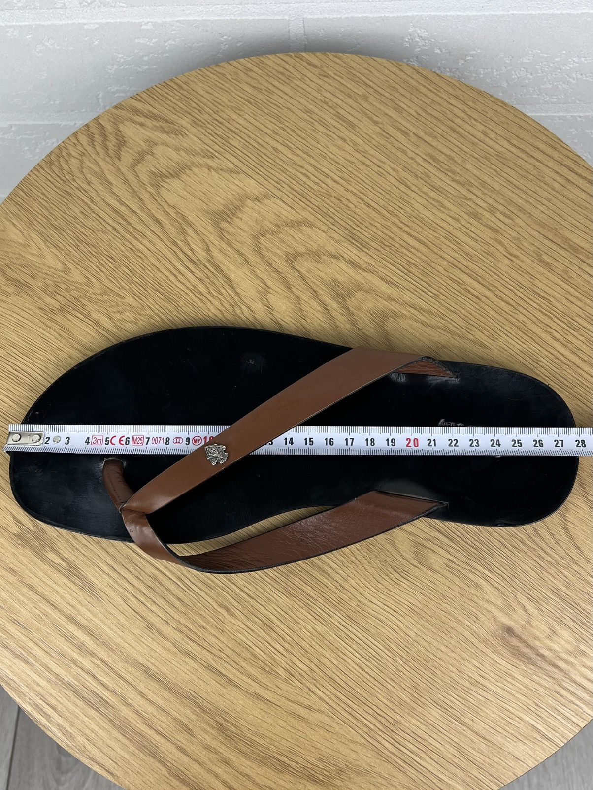 Gucci GUCCI Sandals Leather Flip Flop Shoes Metal Logo Black Men’s Size US 8.5 / EU 41-42 - 13 Thumbnail