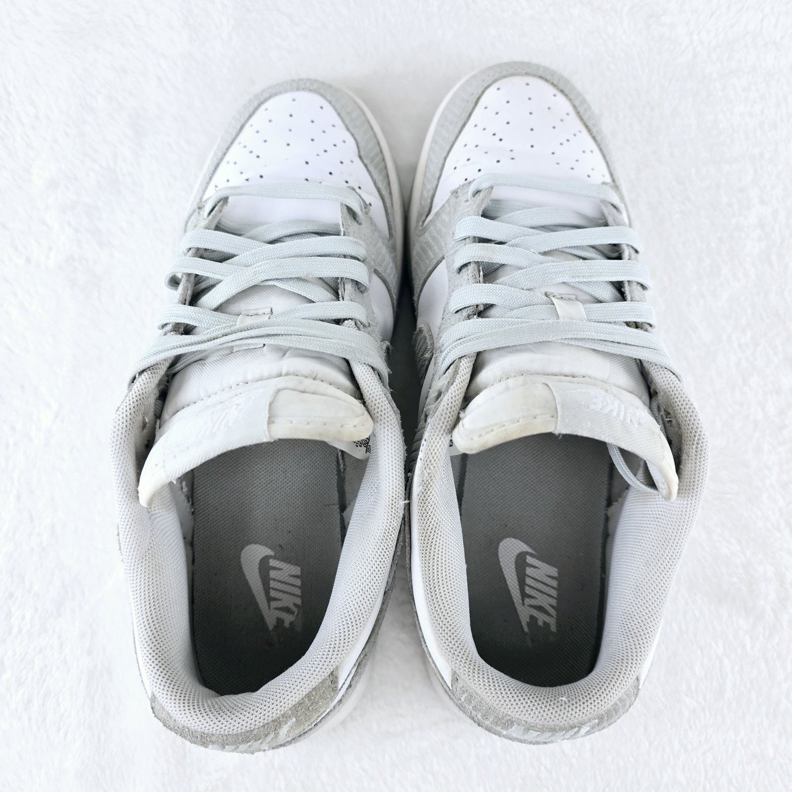 Nike Size 9- Nike Dunk Low Light Silver Corduroy Womens Shoes Size US 9 / IT 39 - 9 Thumbnail