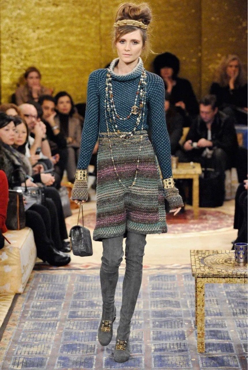 Chanel Chanel Women's Round Neck Knit Jacquard Striped Dress Size M / US 6-8 / IT 42-44 - 7 Thumbnail