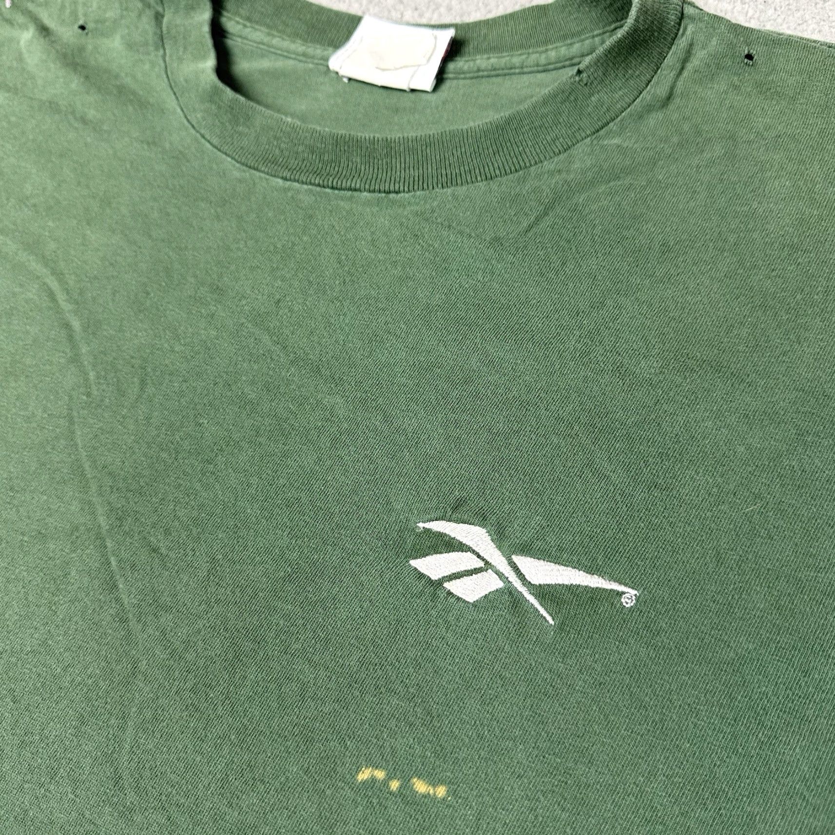 Reebok VINTAGE Reebok T Shirt Adult XL Green Embroidered Distressed 90s Y2K Size US XL / EU 56 / 4 - 3 Thumbnail