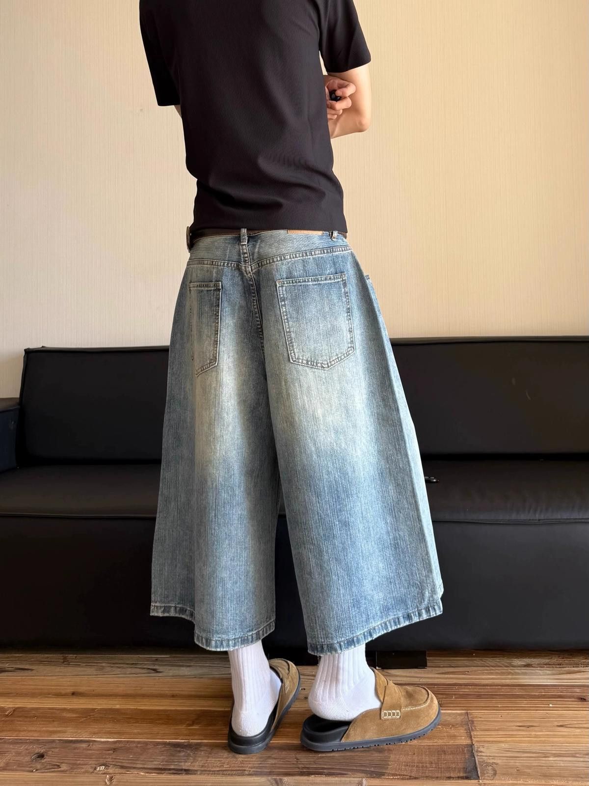 Other Whiskered Wide-Leg Jorts Size US 32 / EU 48 - 4 Thumbnail