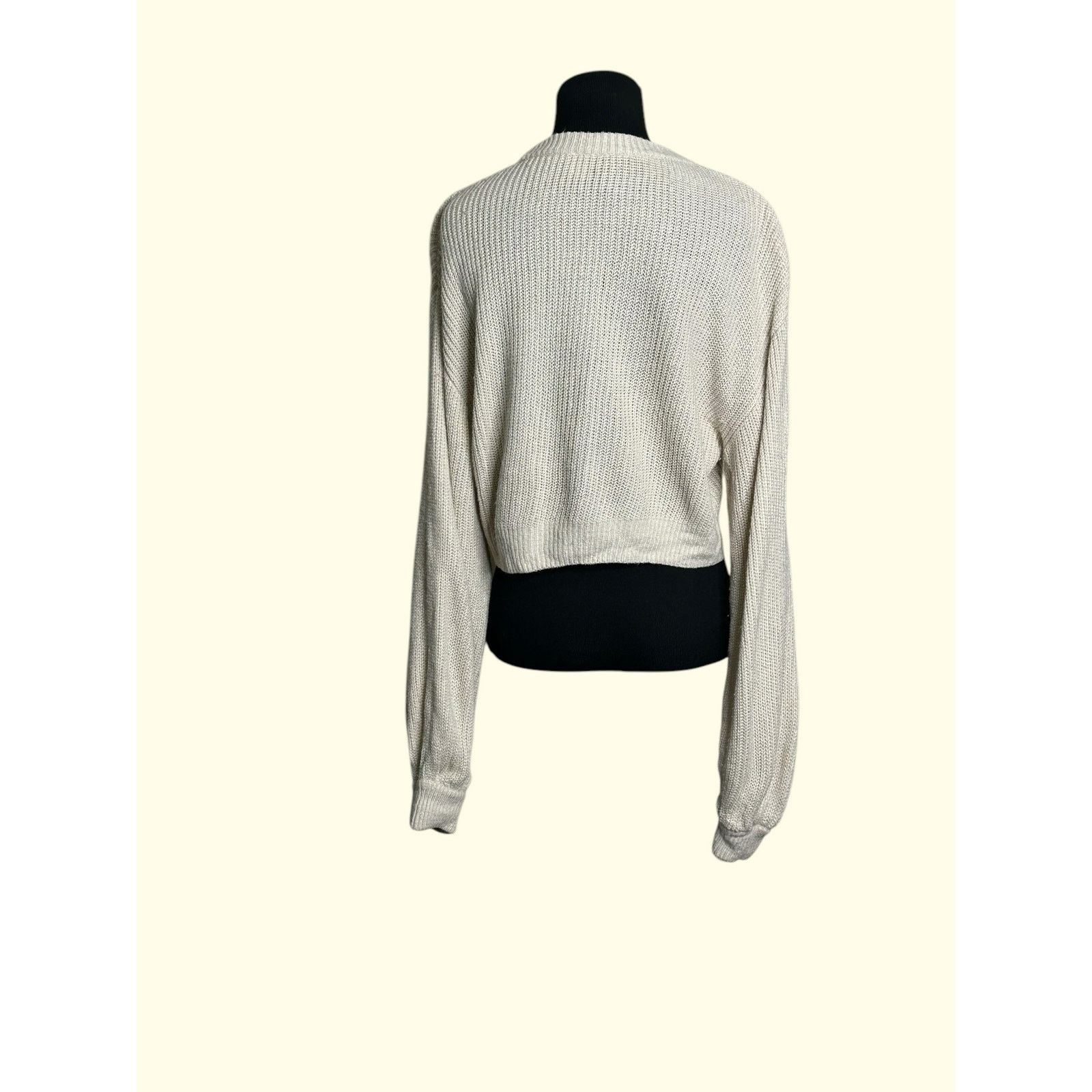 H&M H&M Divided beige crew neck balloon sleeves sweater size XS Size XS / US 0-2 / IT 36-38 - 2 Thumbnail