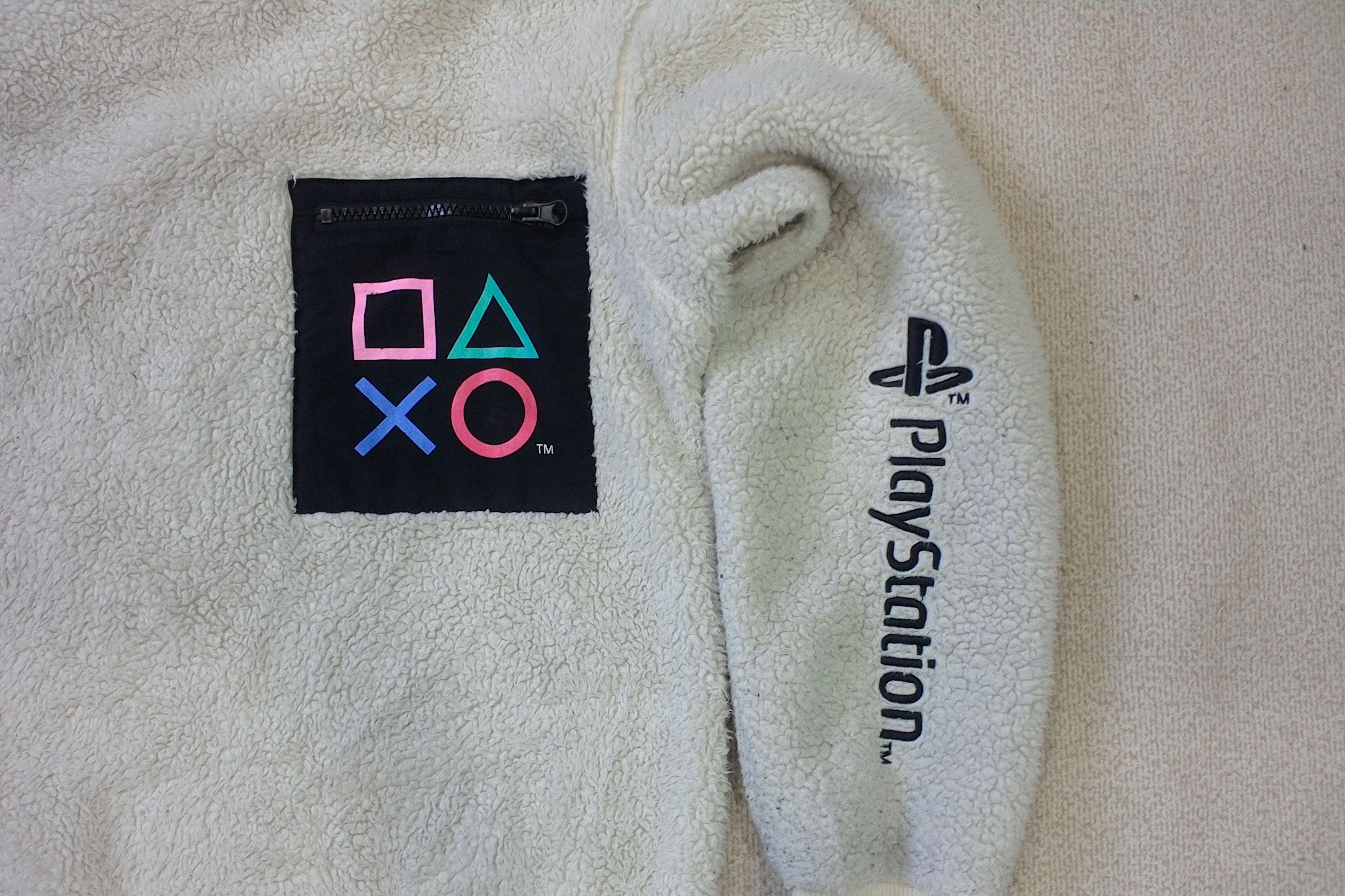 GU Playstation sherpa Sweatshirt Size US S / EU 44-46 / 1 - 7 Thumbnail