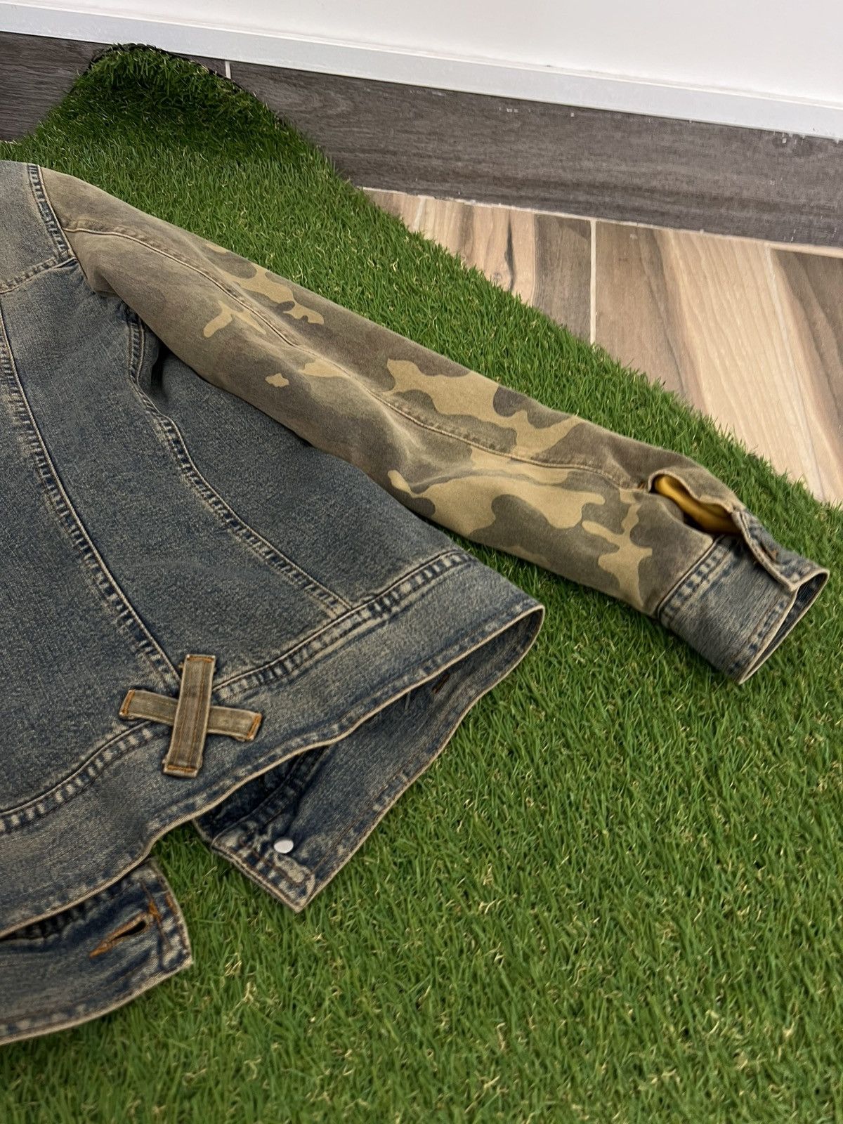 Dolce & Gabbana Vintage D&G 2003 mini puffer camo sleeve denim jacket Size US XS / EU 42 / 0 - 15 Thumbnail