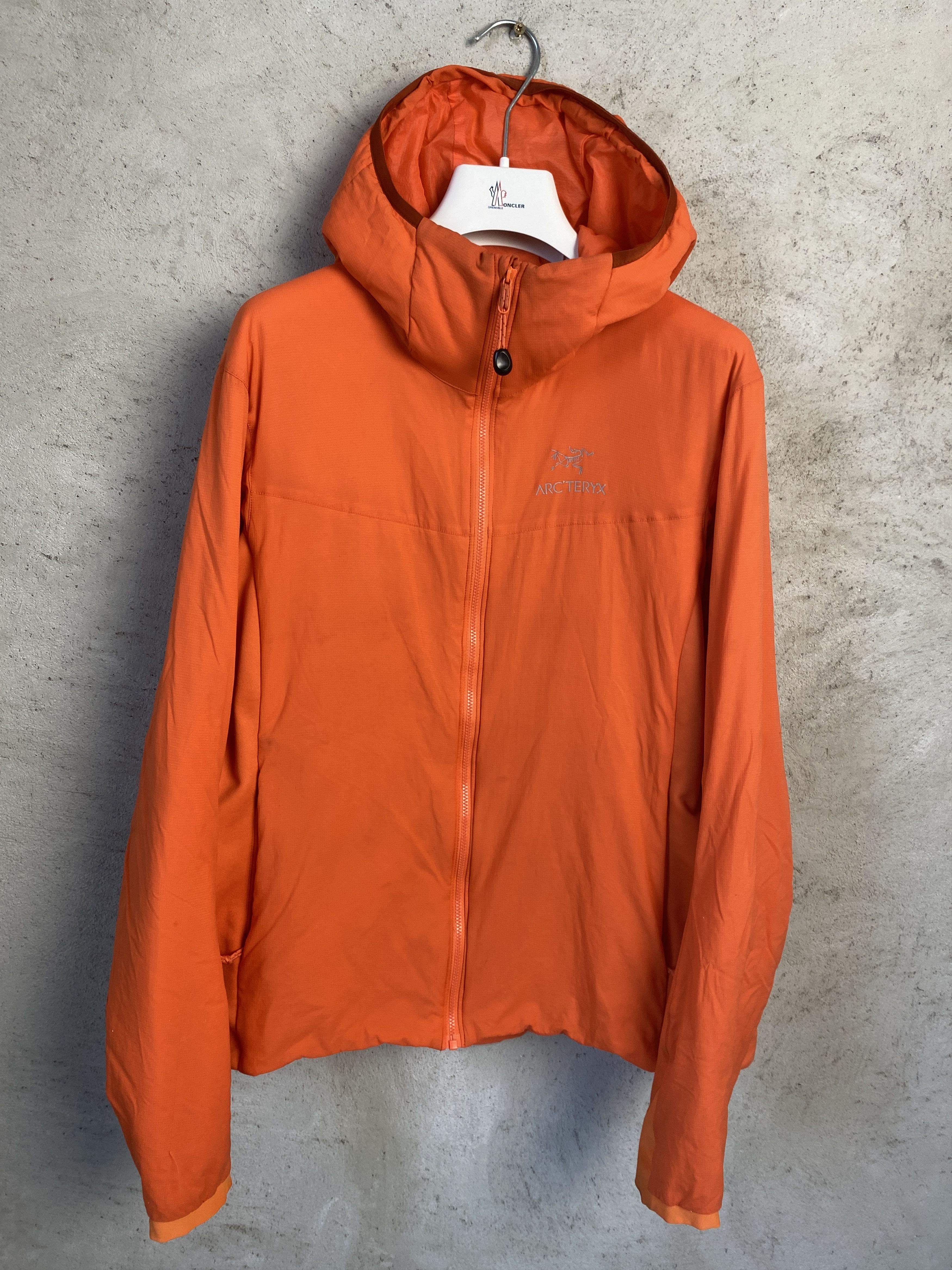 Arc'teryx Arc'teryx Atom LT Hoody Womens jacket gorpcore Size L / US 10 / IT 46 - 1 Thumbnail