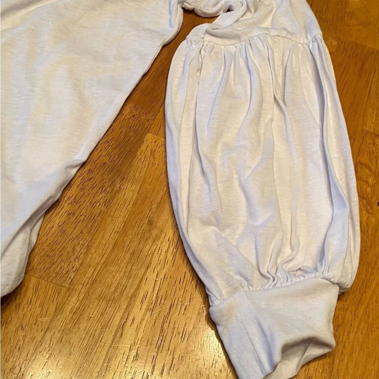 Chaser Brand Chaser blouse with scoop neck and balloon sleeves, size Med Size M / US 6-8 / IT 42-44 - 2 Thumbnail