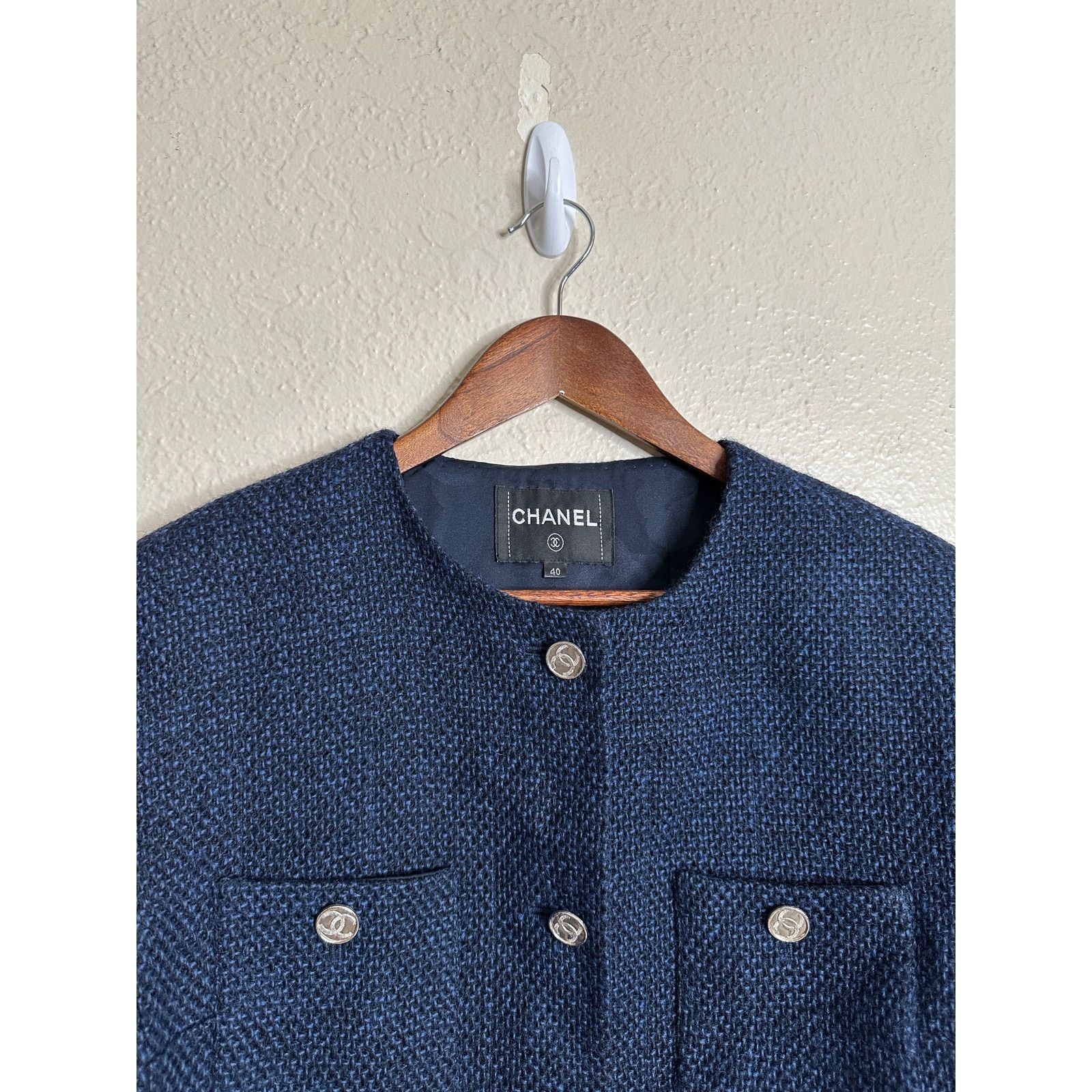 Chanel Chanel Tweed Blazer Navy Silver Buttons Womans 40 Size S / US 4 / IT 40 - 8 Thumbnail
