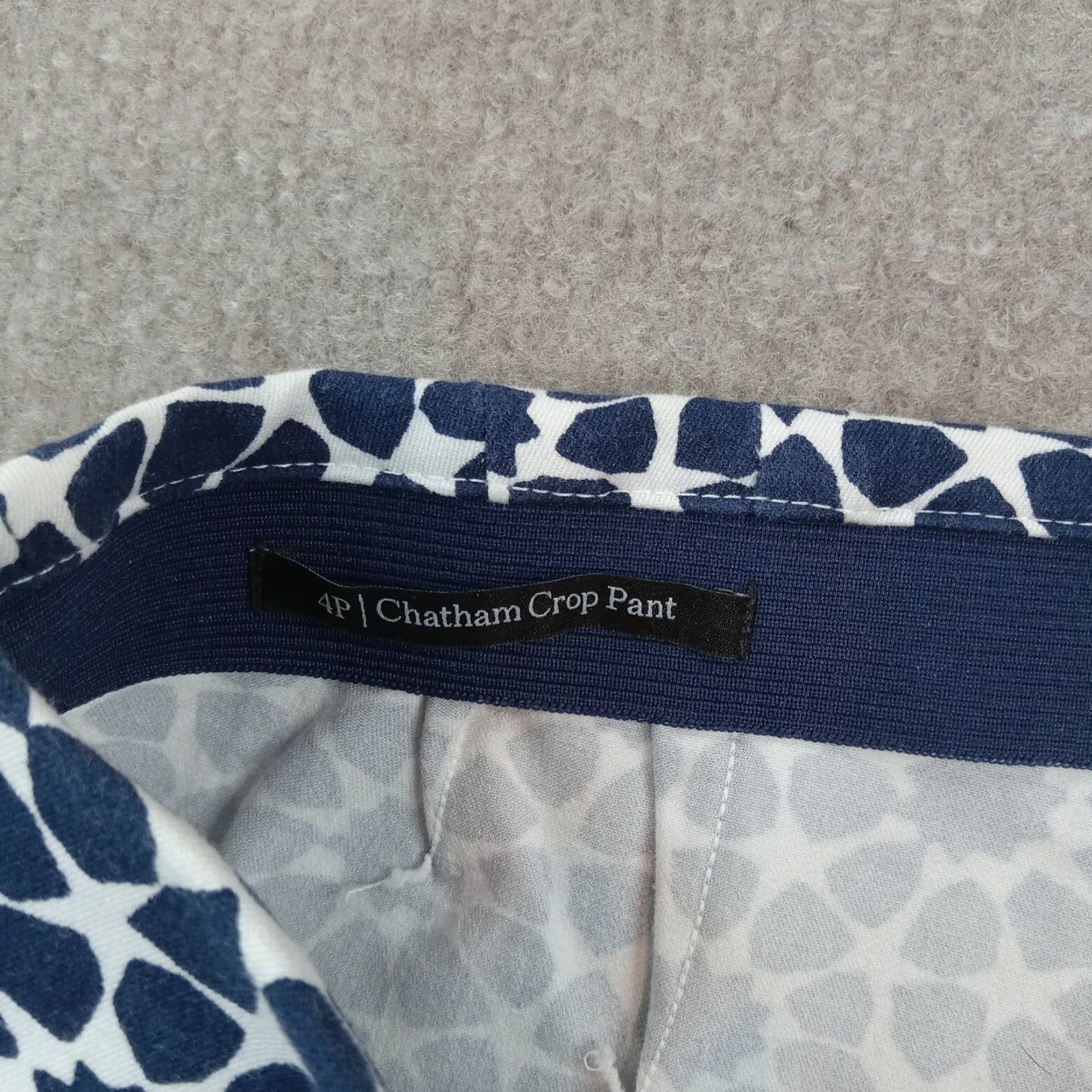 Talbots Talbots Blue White Pants Womens Petite Size 4 Chatham Crop Straight Leg Stretch Size 27" / US 4 / IT 40 - 7 Thumbnail