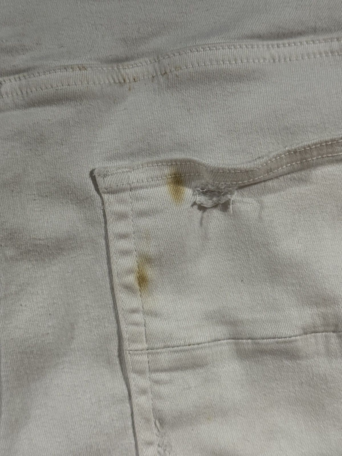 Amiri Amiri White Distressed Stacked Denim Jeans 36x33 Size US 36 / EU 52 - 10 Thumbnail