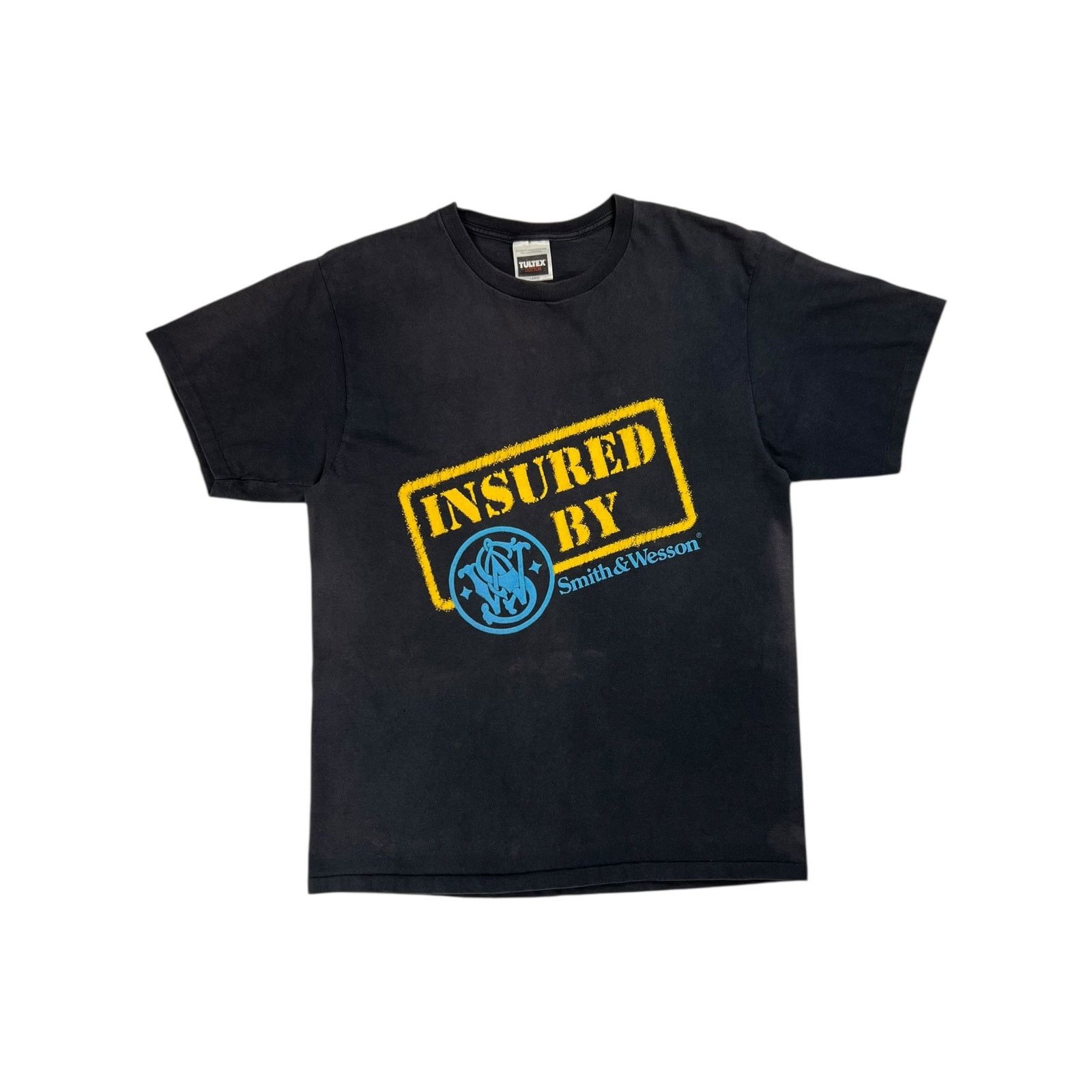 Vintage 90s Insured By Smith & Wesson faded gun tee (L)